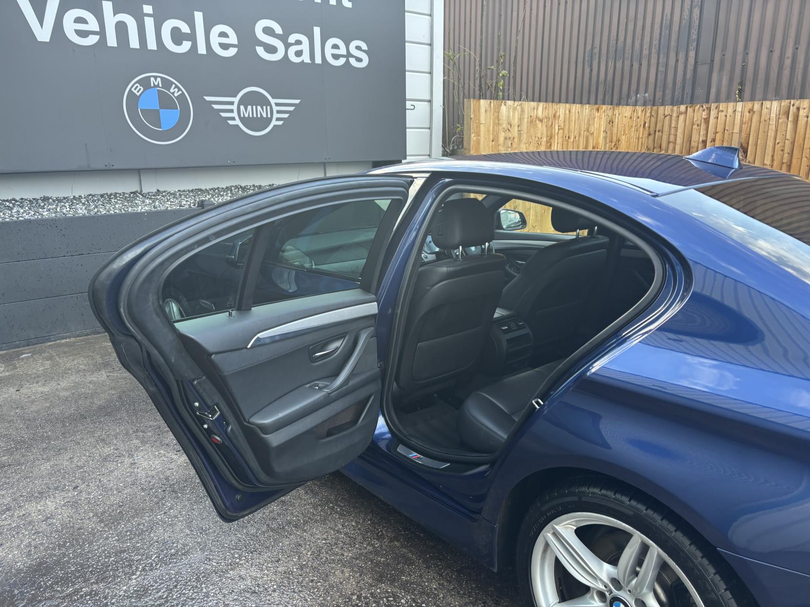 BMW 5 Series 2.0 525d M Sport Saloon 4dr Diesel Auto Euro 6 (s/s) (218 ps)