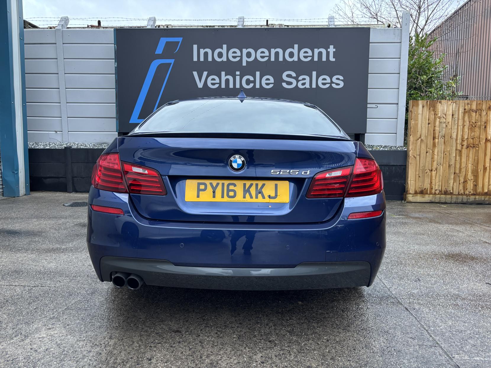 BMW 5 Series 2.0 525d M Sport Saloon 4dr Diesel Auto Euro 6 (s/s) (218 ps)