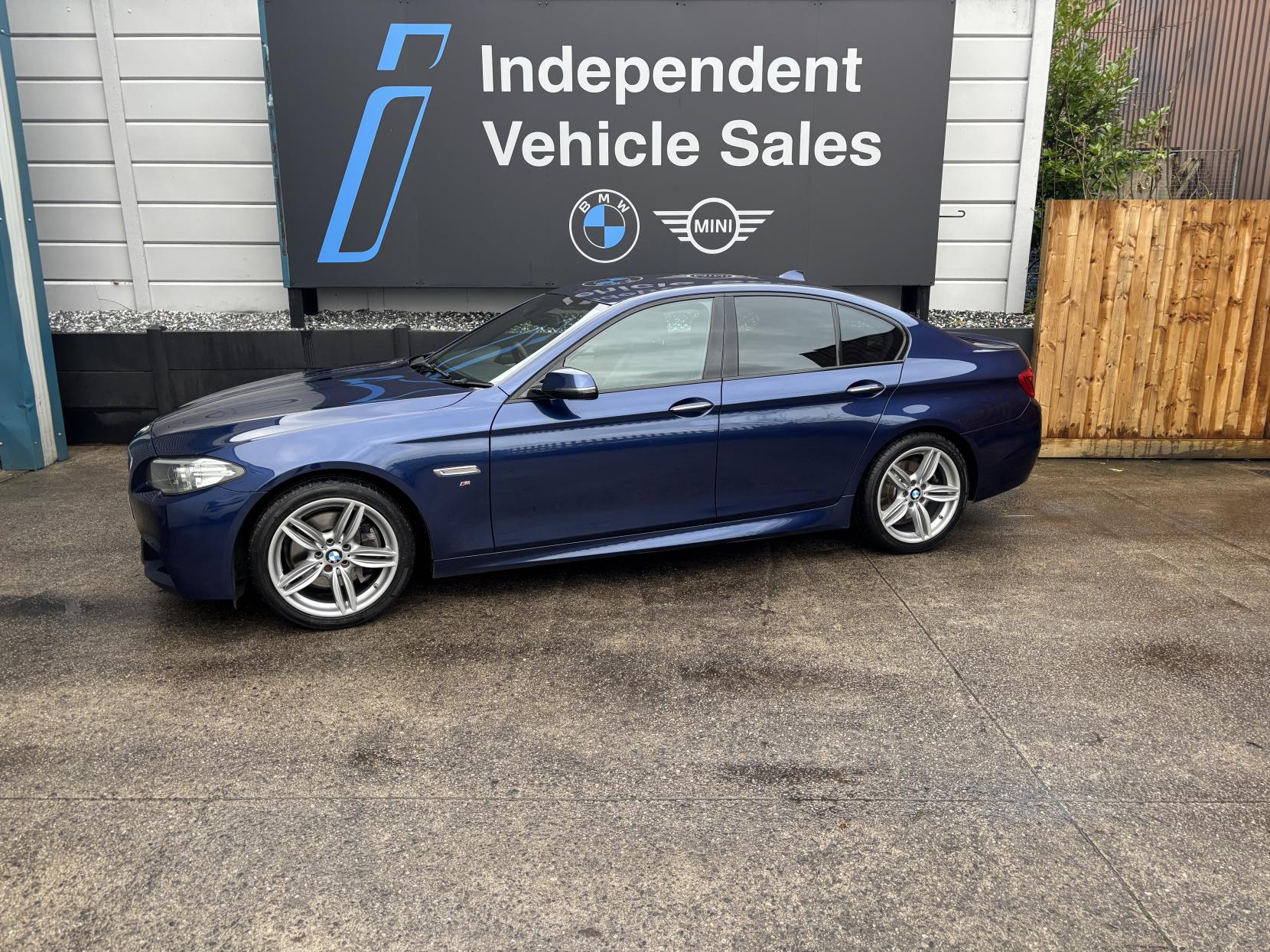 BMW 5 Series 2.0 525d M Sport Saloon 4dr Diesel Auto Euro 6 (s/s) (218 ps)