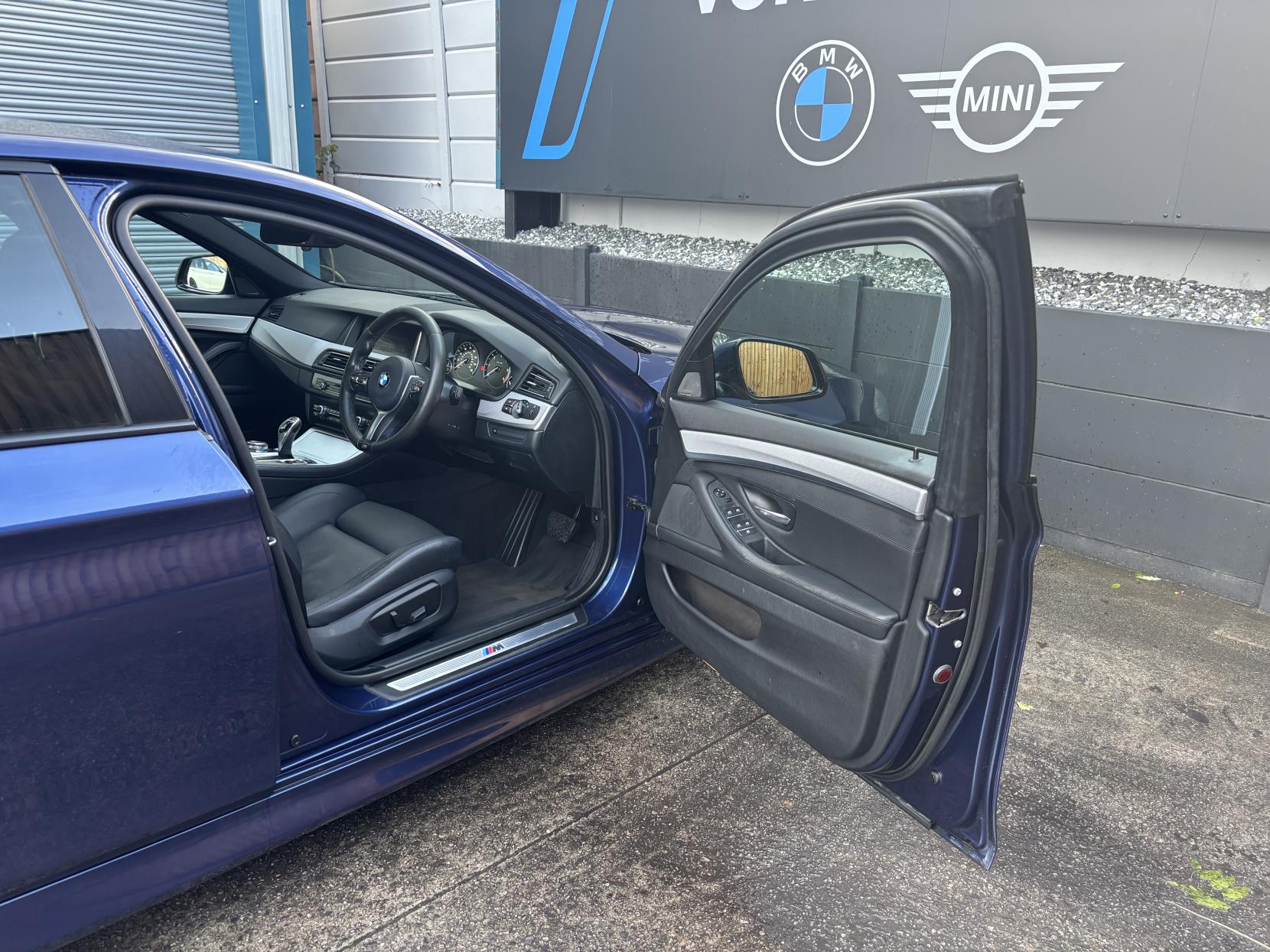 BMW 5 Series 2.0 525d M Sport Saloon 4dr Diesel Auto Euro 6 (s/s) (218 ps)