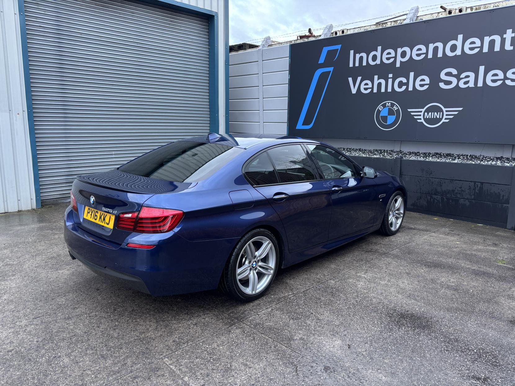 BMW 5 Series 2.0 525d M Sport Saloon 4dr Diesel Auto Euro 6 (s/s) (218 ps)
