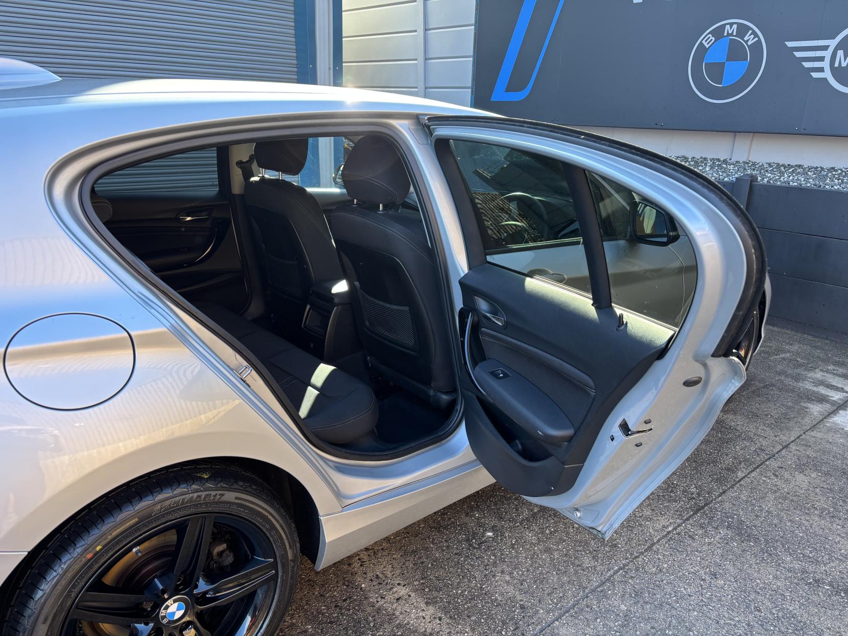 BMW 1 Series 1.5 118i Sport Hatchback 5dr Petrol Manual Euro 6 (s/s) (136 ps)