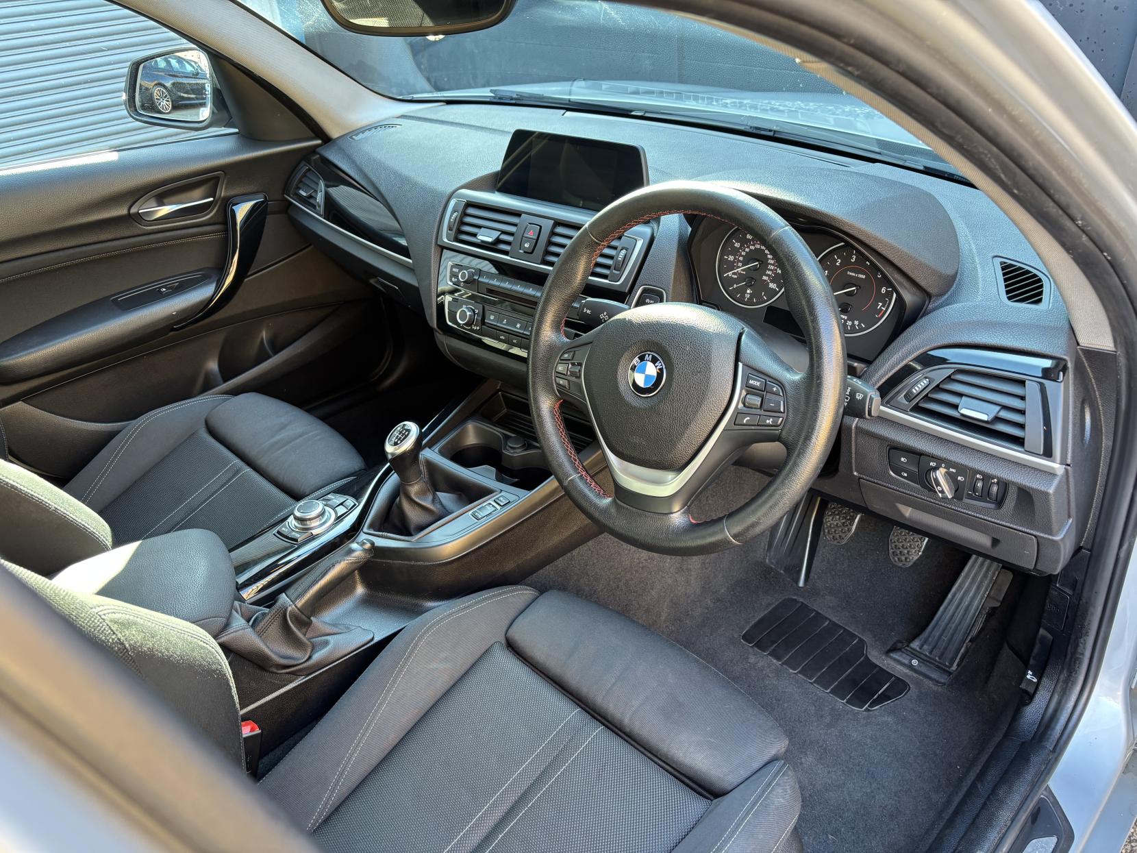 BMW 1 Series 1.5 118i Sport Hatchback 5dr Petrol Manual Euro 6 (s/s) (136 ps)