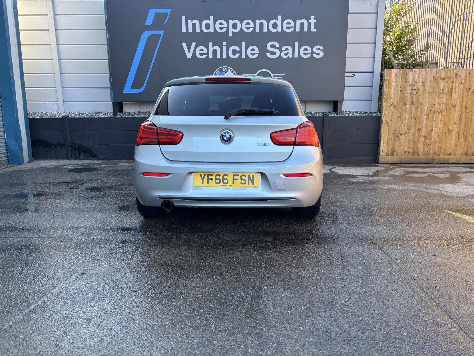 BMW 1 Series 1.5 118i Sport Hatchback 5dr Petrol Manual Euro 6 (s/s) (136 ps)