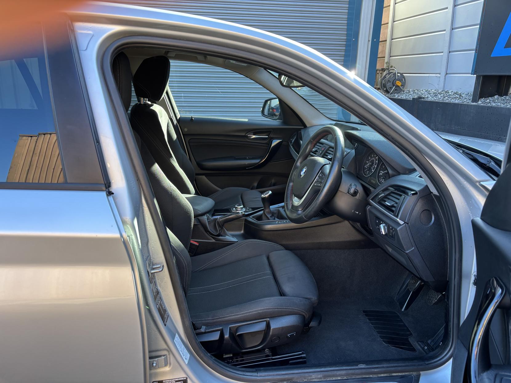 BMW 1 Series 1.5 118i Sport Hatchback 5dr Petrol Manual Euro 6 (s/s) (136 ps)