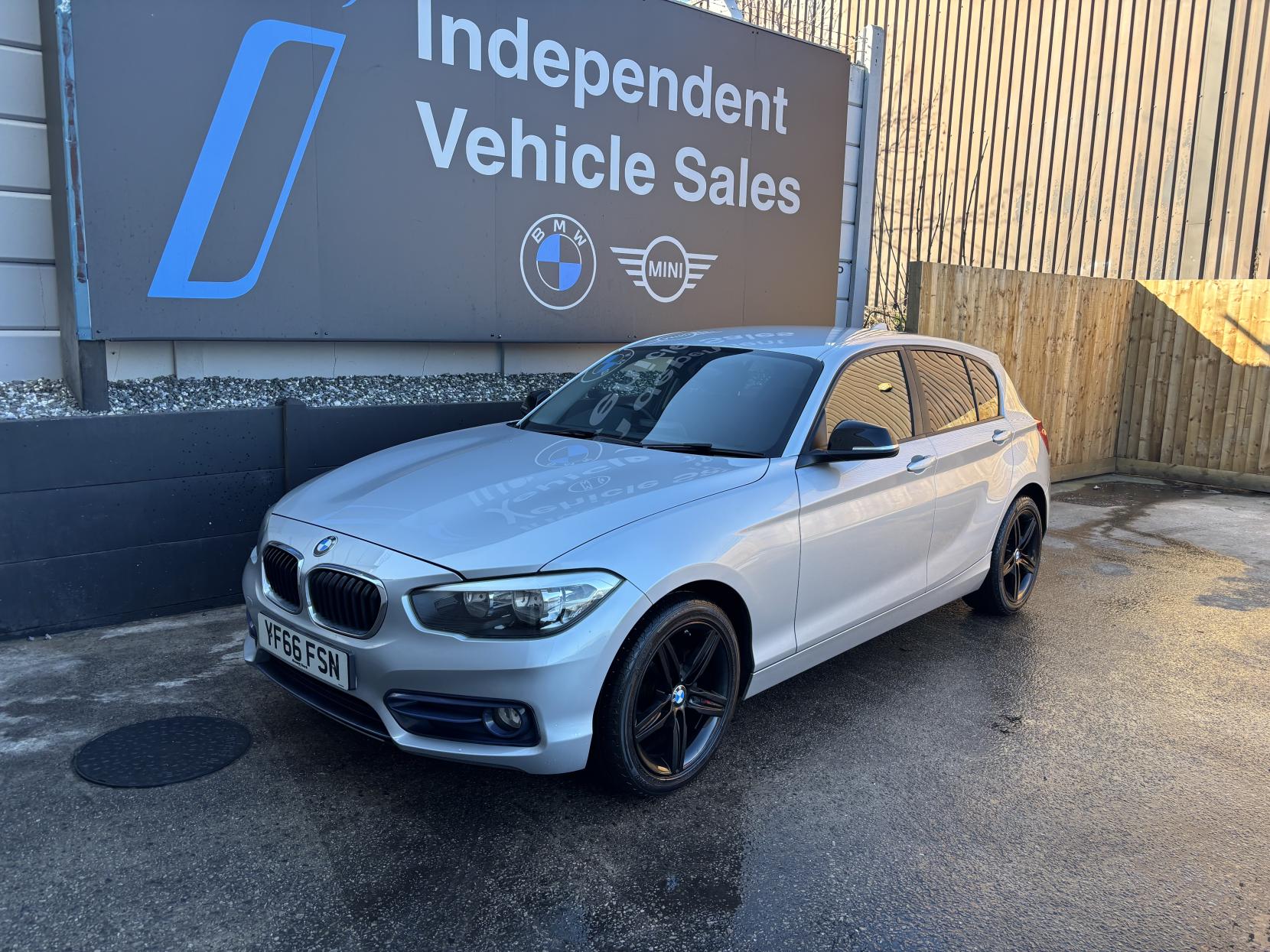 BMW 1 Series 1.5 118i Sport Hatchback 5dr Petrol Manual Euro 6 (s/s) (136 ps)