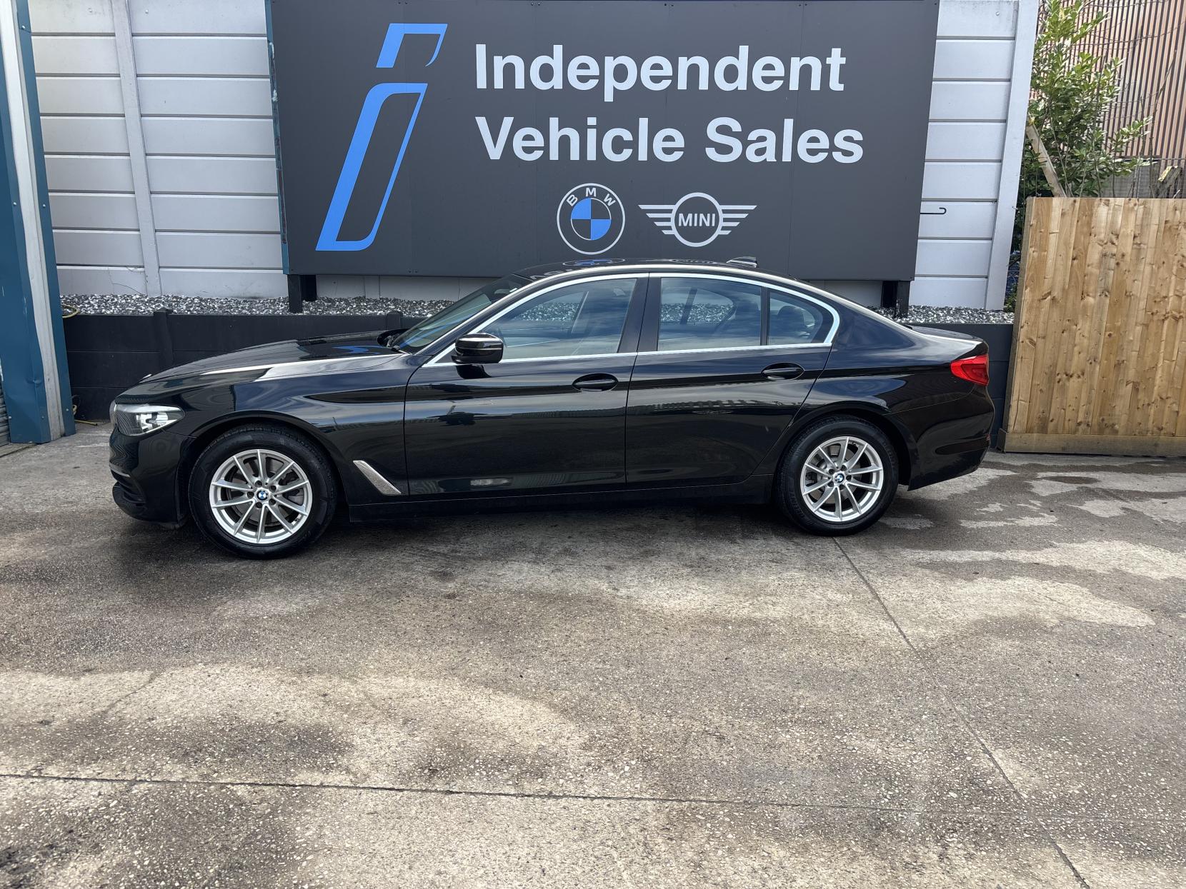 BMW 5 Series 2.0 520d SE Saloon 4dr Diesel Auto Euro 6 (s/s) (190 ps)