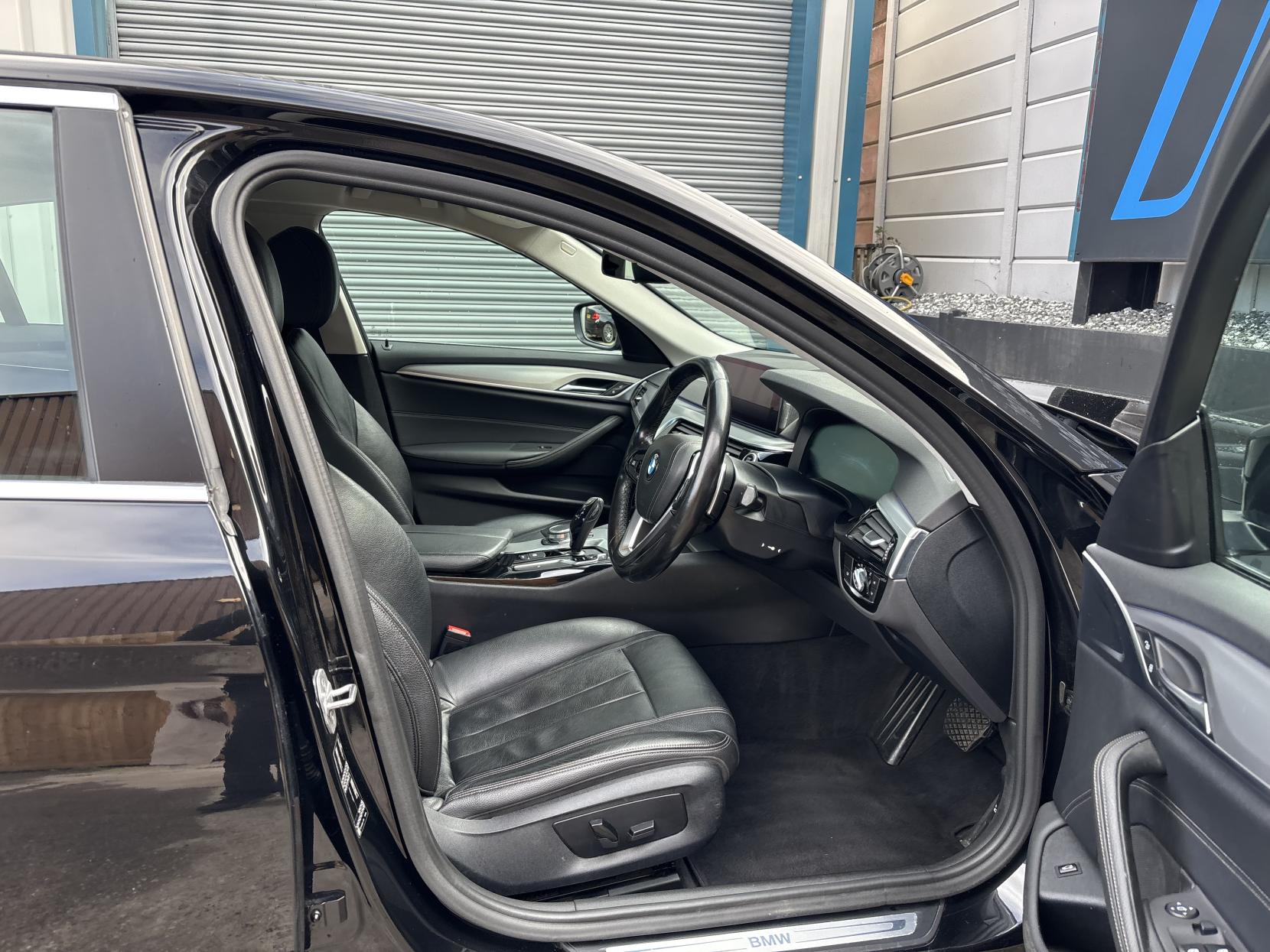 BMW 5 Series 2.0 520d SE Saloon 4dr Diesel Auto Euro 6 (s/s) (190 ps)