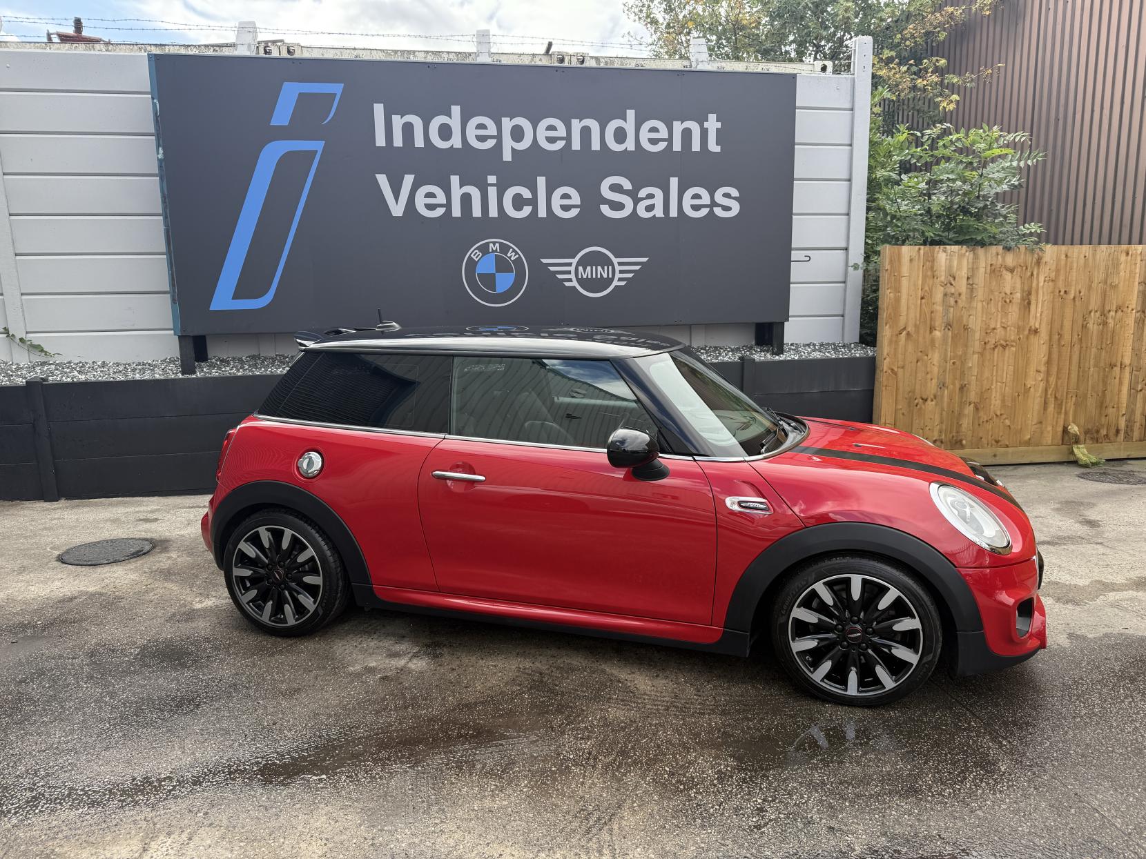 MINI Hatch 2.0 Cooper S Hatchback 3dr Petrol Auto Euro 6 (s/s) (192 ps)
