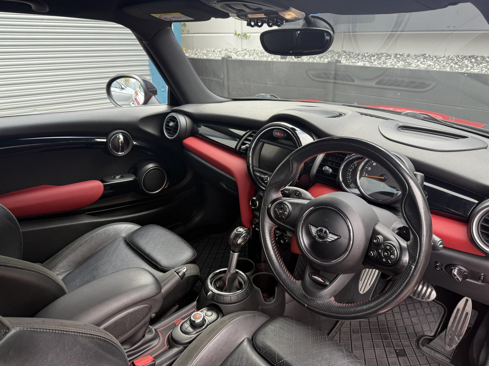 MINI Hatch 2.0 Cooper S Hatchback 3dr Petrol Auto Euro 6 (s/s) (192 ps)
