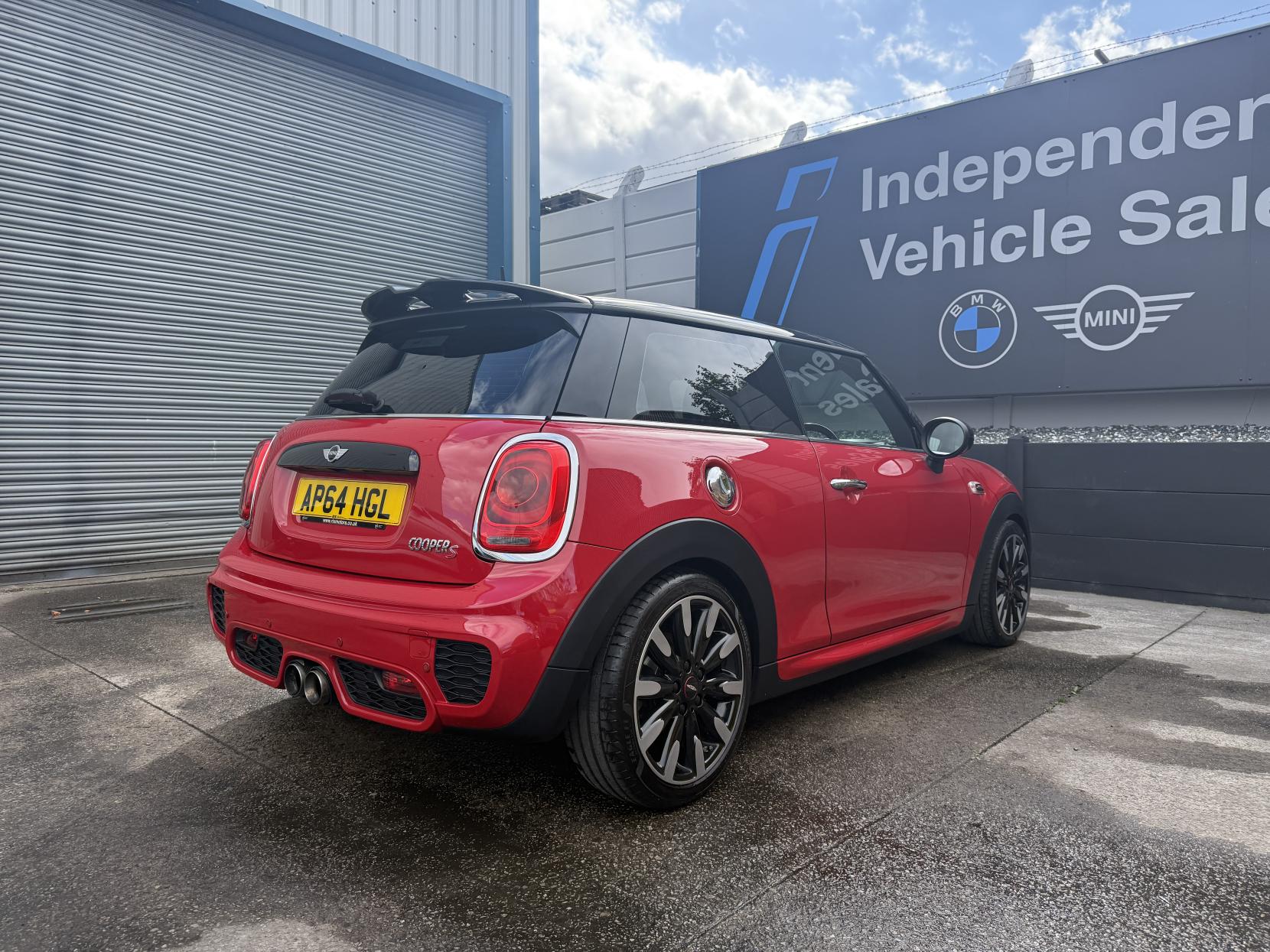 MINI Hatch 2.0 Cooper S Hatchback 3dr Petrol Auto Euro 6 (s/s) (192 ps)
