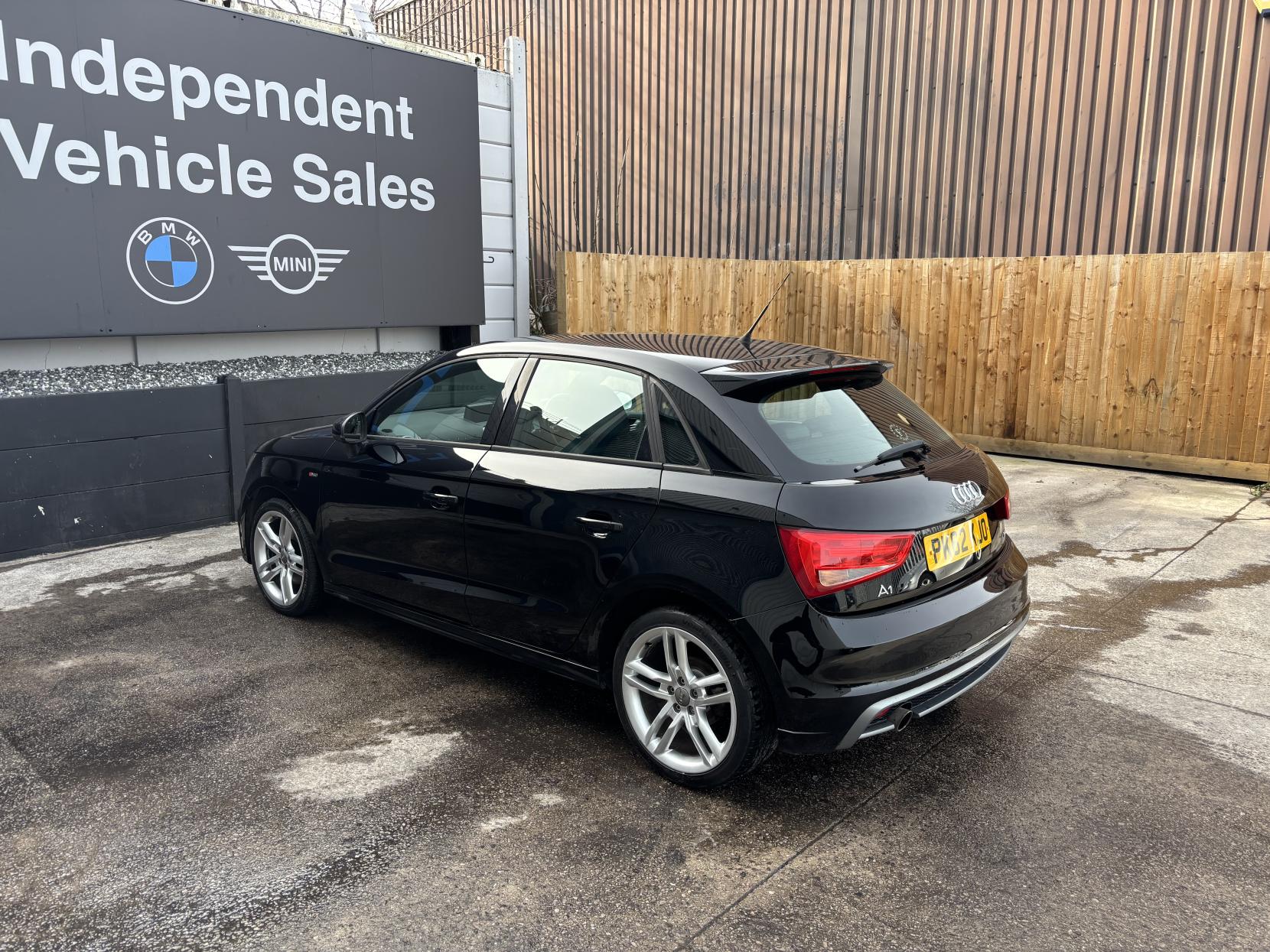 Audi A1 1.6 TDI S line Sportback 5dr Diesel Manual Euro 5 (s/s) (105 ps)