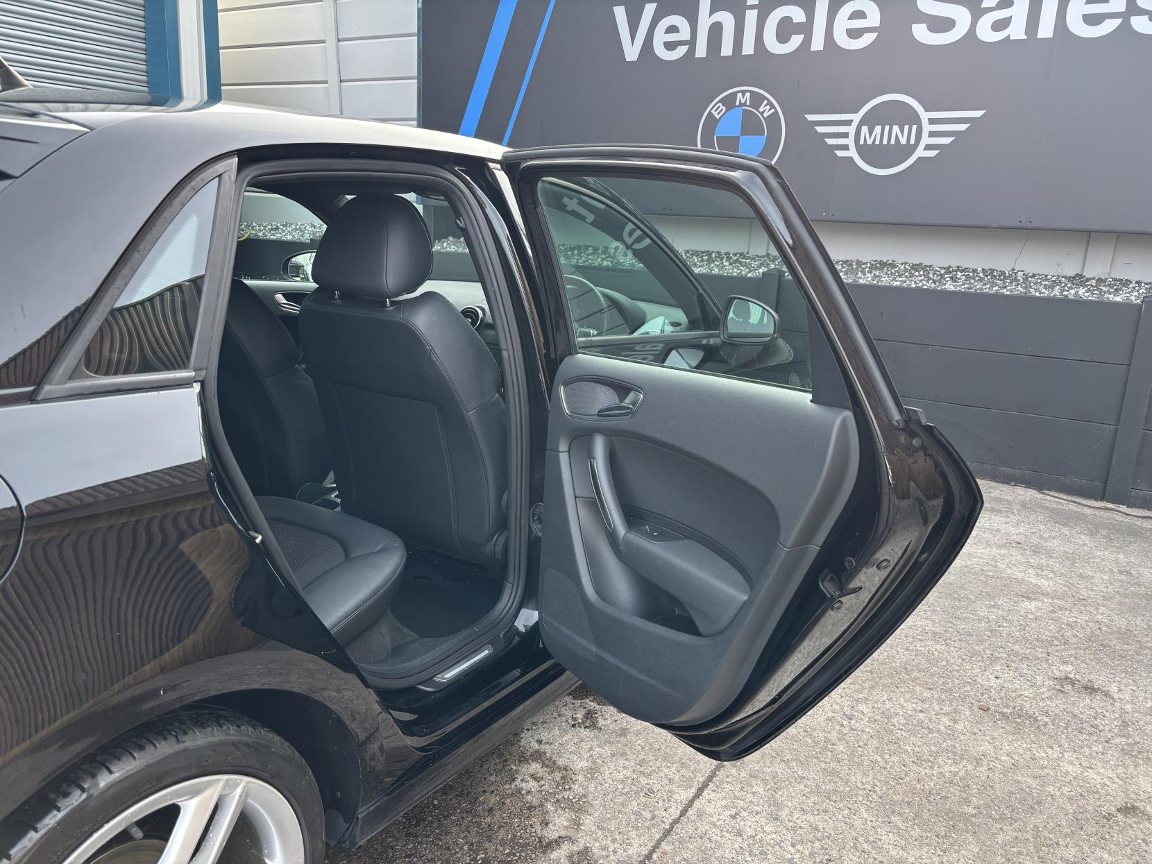 Audi A1 1.6 TDI S line Sportback 5dr Diesel Manual Euro 5 (s/s) (105 ps)