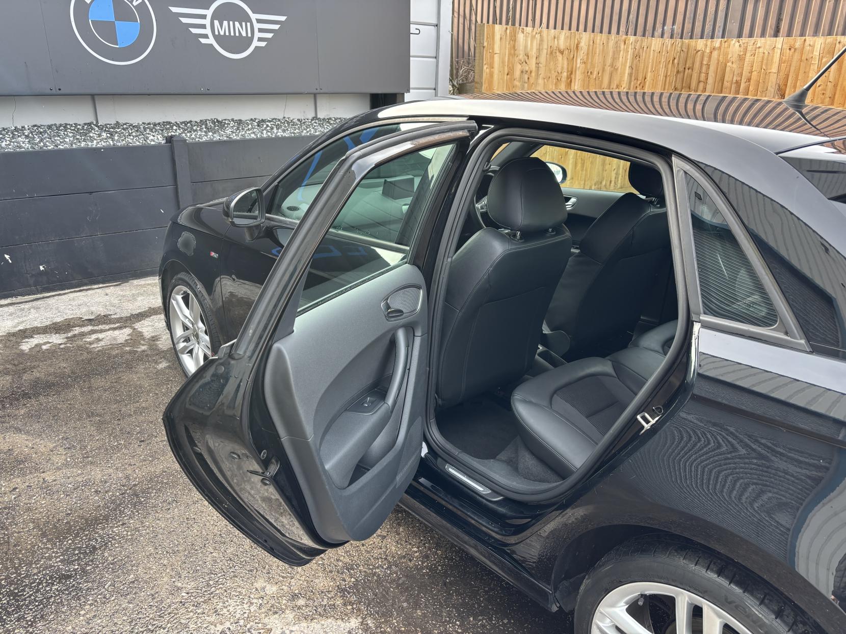 Audi A1 1.6 TDI S line Sportback 5dr Diesel Manual Euro 5 (s/s) (105 ps)