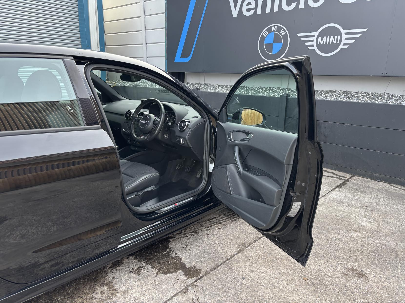 Audi A1 1.6 TDI S line Sportback 5dr Diesel Manual Euro 5 (s/s) (105 ps)