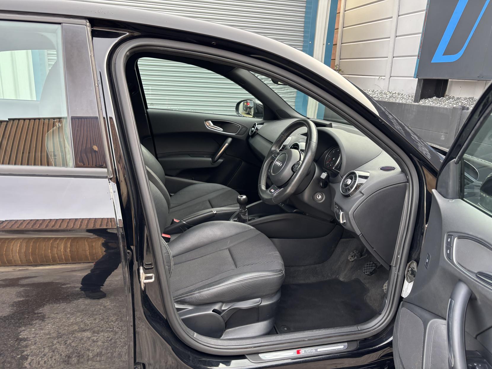 Audi A1 1.6 TDI S line Sportback 5dr Diesel Manual Euro 5 (s/s) (105 ps)