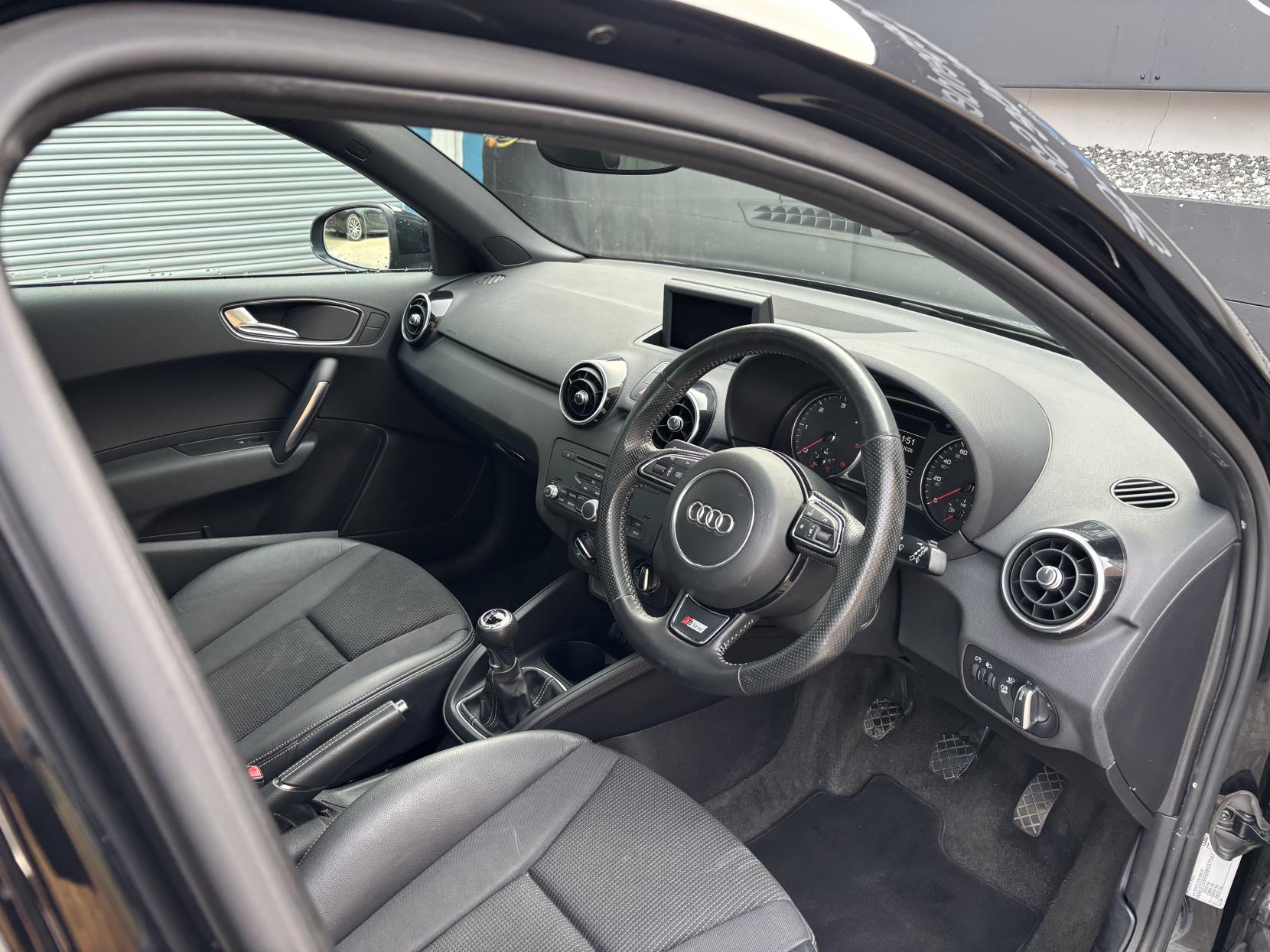 Audi A1 1.6 TDI S line Sportback 5dr Diesel Manual Euro 5 (s/s) (105 ps)