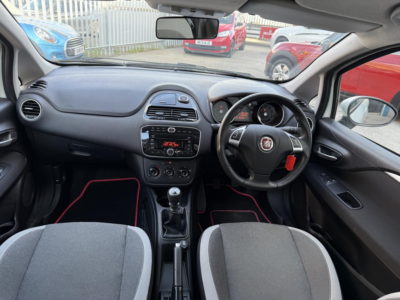 Fiat Punto 1.4 GBT Hatchback 3dr Petrol Manual Euro 5 (s/s) (77 bhp)