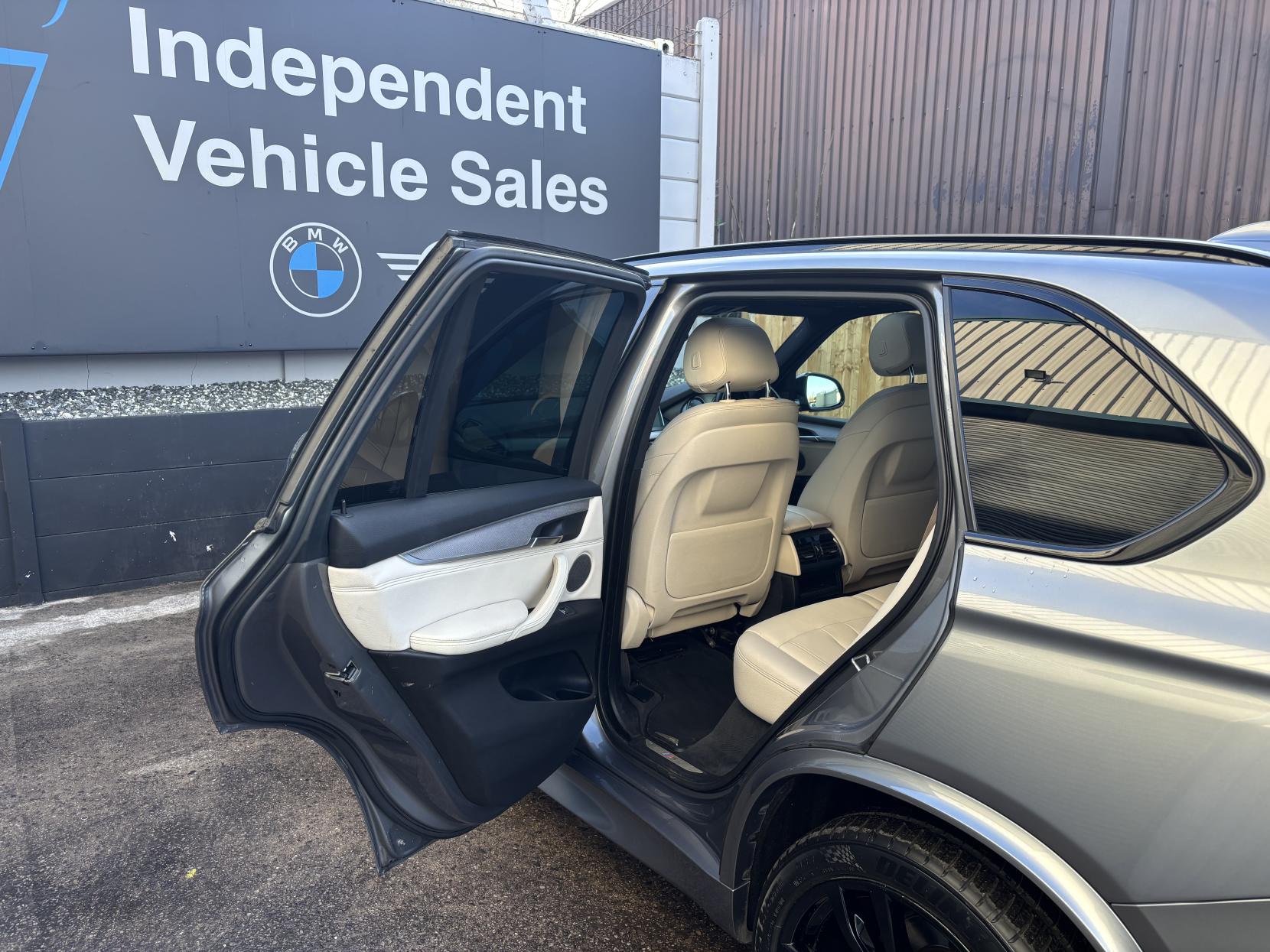 BMW X5 2.0 40e 9.0kWh M Sport SUV 5dr Petrol Plug-in Hybrid Auto xDrive Euro 6 (s/s) (313 ps)