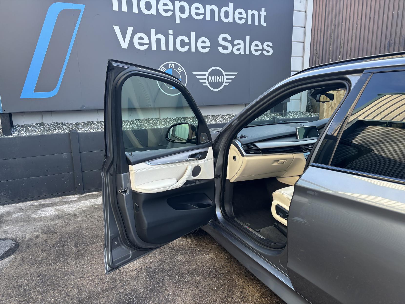 BMW X5 2.0 40e 9.0kWh M Sport SUV 5dr Petrol Plug-in Hybrid Auto xDrive Euro 6 (s/s) (313 ps)