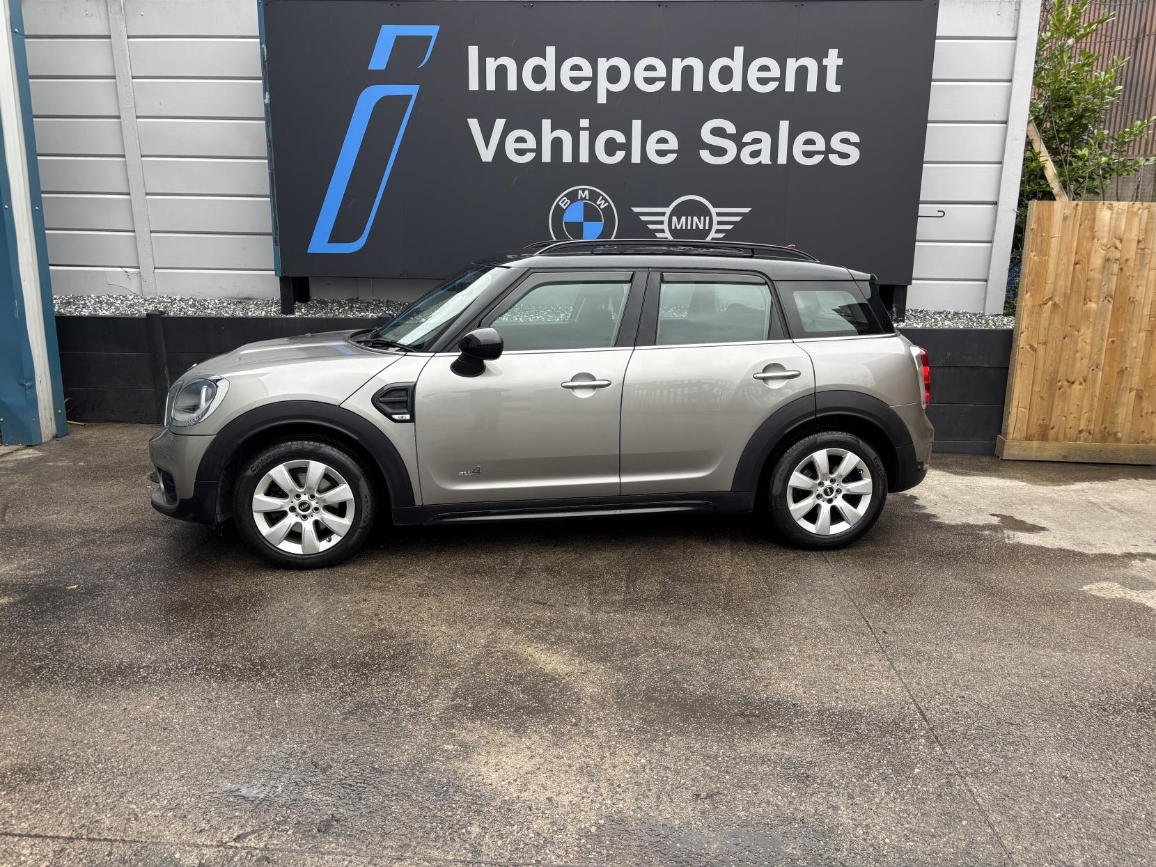 MINI Countryman 2.0 Cooper D SUV 5dr Diesel Auto ALL4 Euro 6 (s/s) (150 ps)