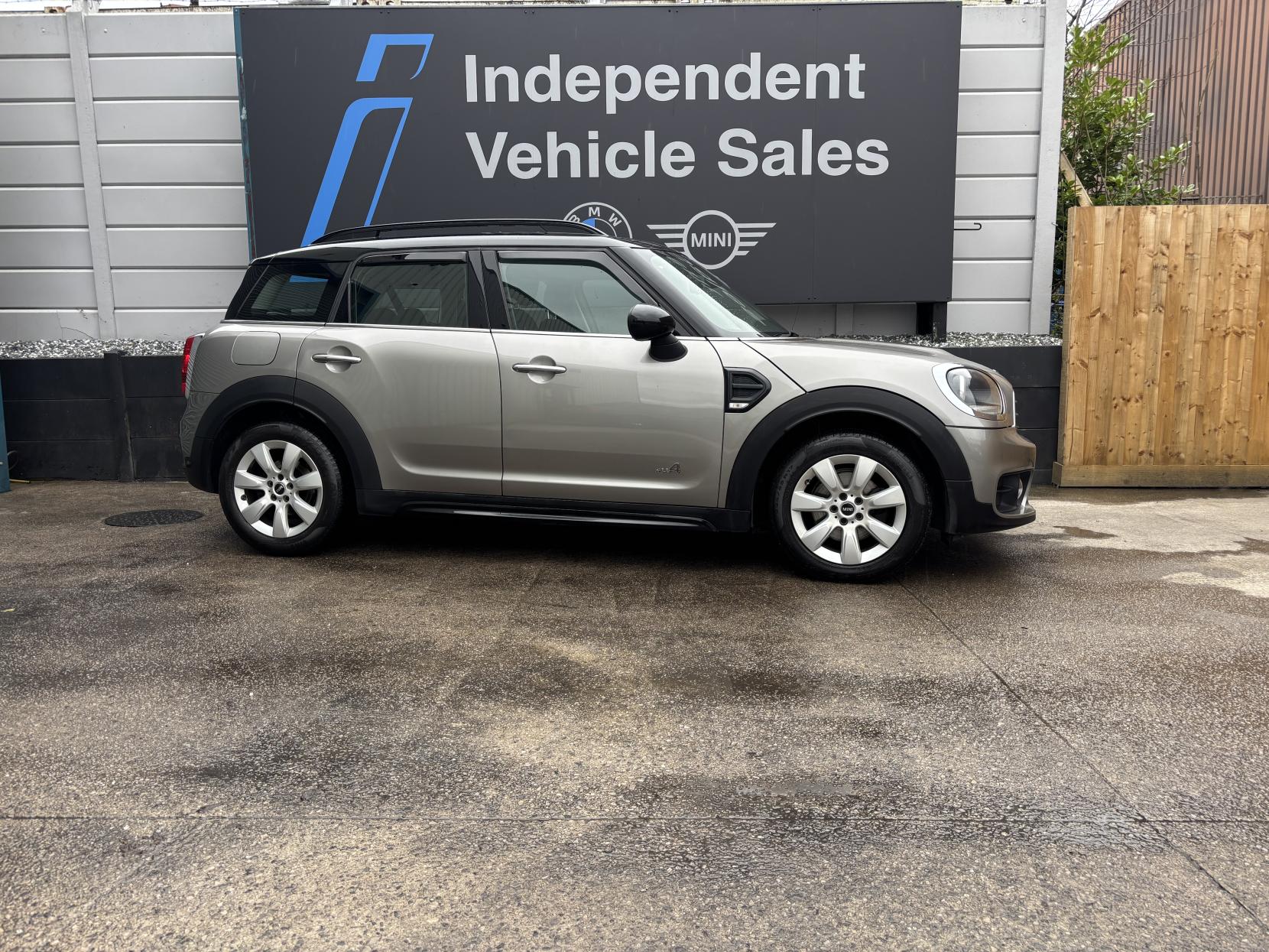 MINI Countryman 2.0 Cooper D SUV 5dr Diesel Auto ALL4 Euro 6 (s/s) (150 ps)