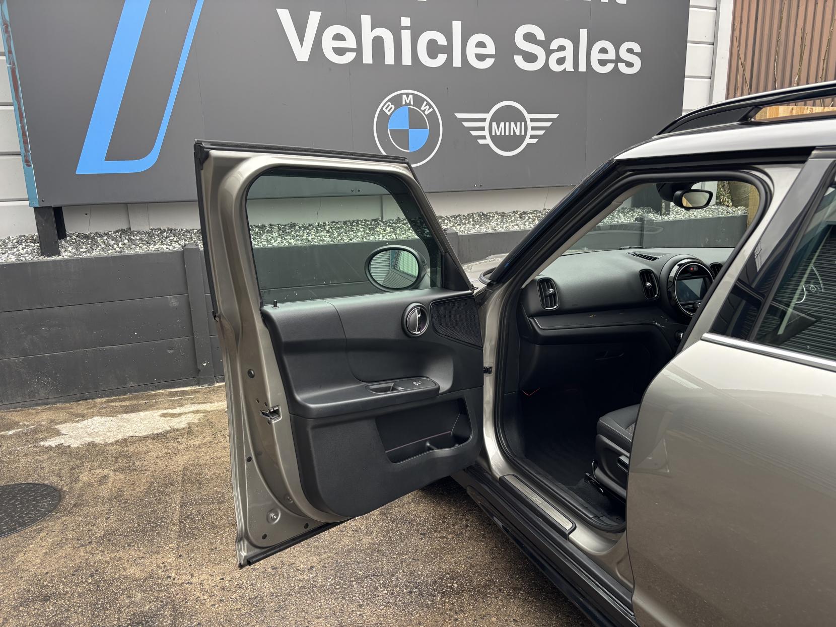 MINI Countryman 2.0 Cooper D SUV 5dr Diesel Auto ALL4 Euro 6 (s/s) (150 ps)