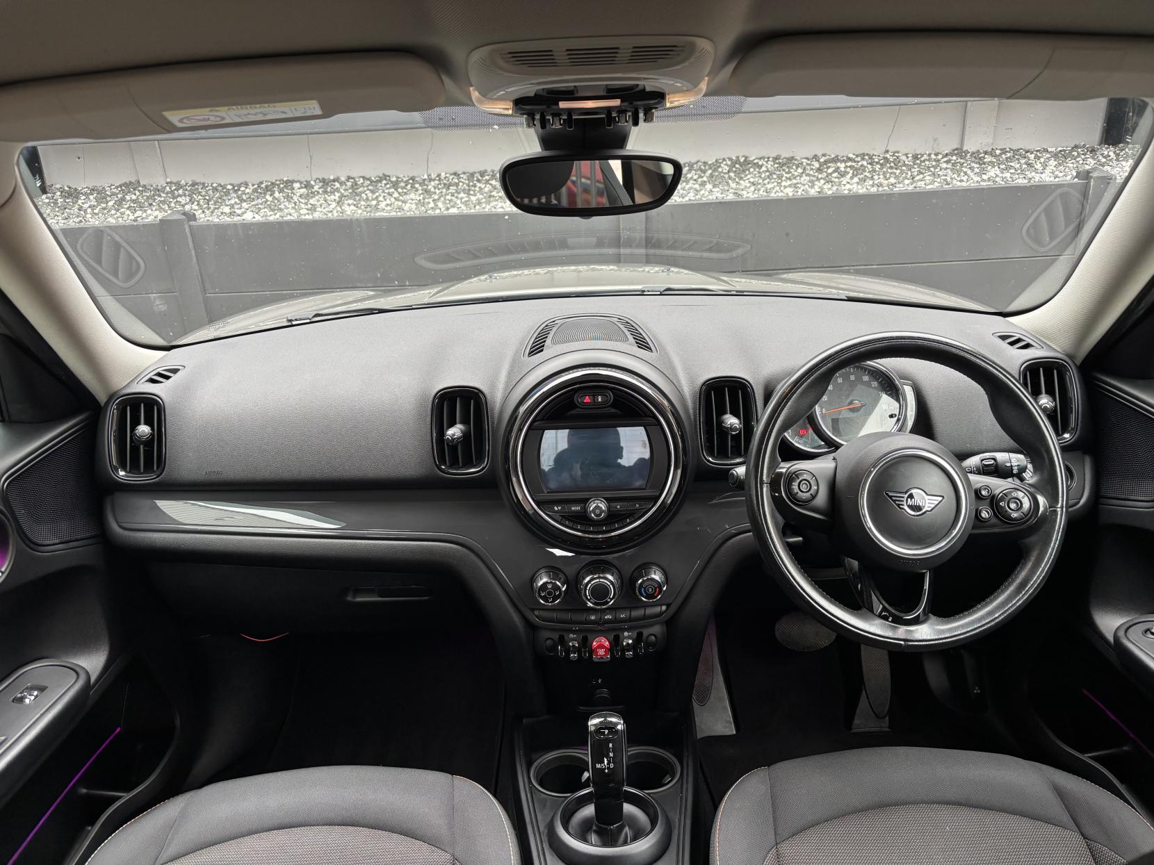 MINI Countryman 2.0 Cooper D SUV 5dr Diesel Auto ALL4 Euro 6 (s/s) (150 ps)