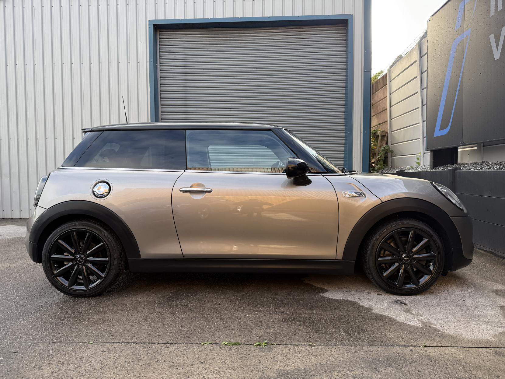 MINI Hatch 2.0 Cooper S Hatchback 3dr Petrol Auto Euro 6 (s/s) (192 ps)