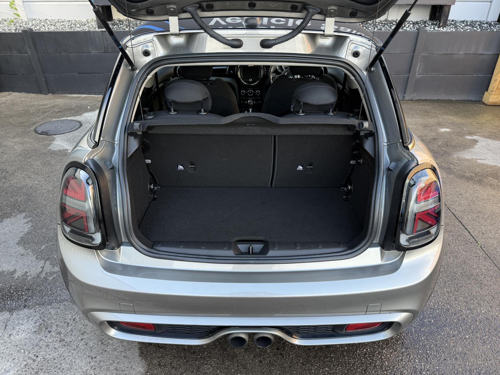 MINI Hatch 2.0 Cooper S Hatchback 3dr Petrol Auto Euro 6 (s/s) (192 ps)