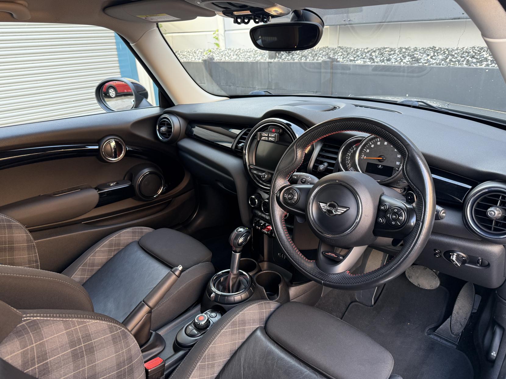 MINI Hatch 2.0 Cooper S Hatchback 3dr Petrol Auto Euro 6 (s/s) (192 ps)