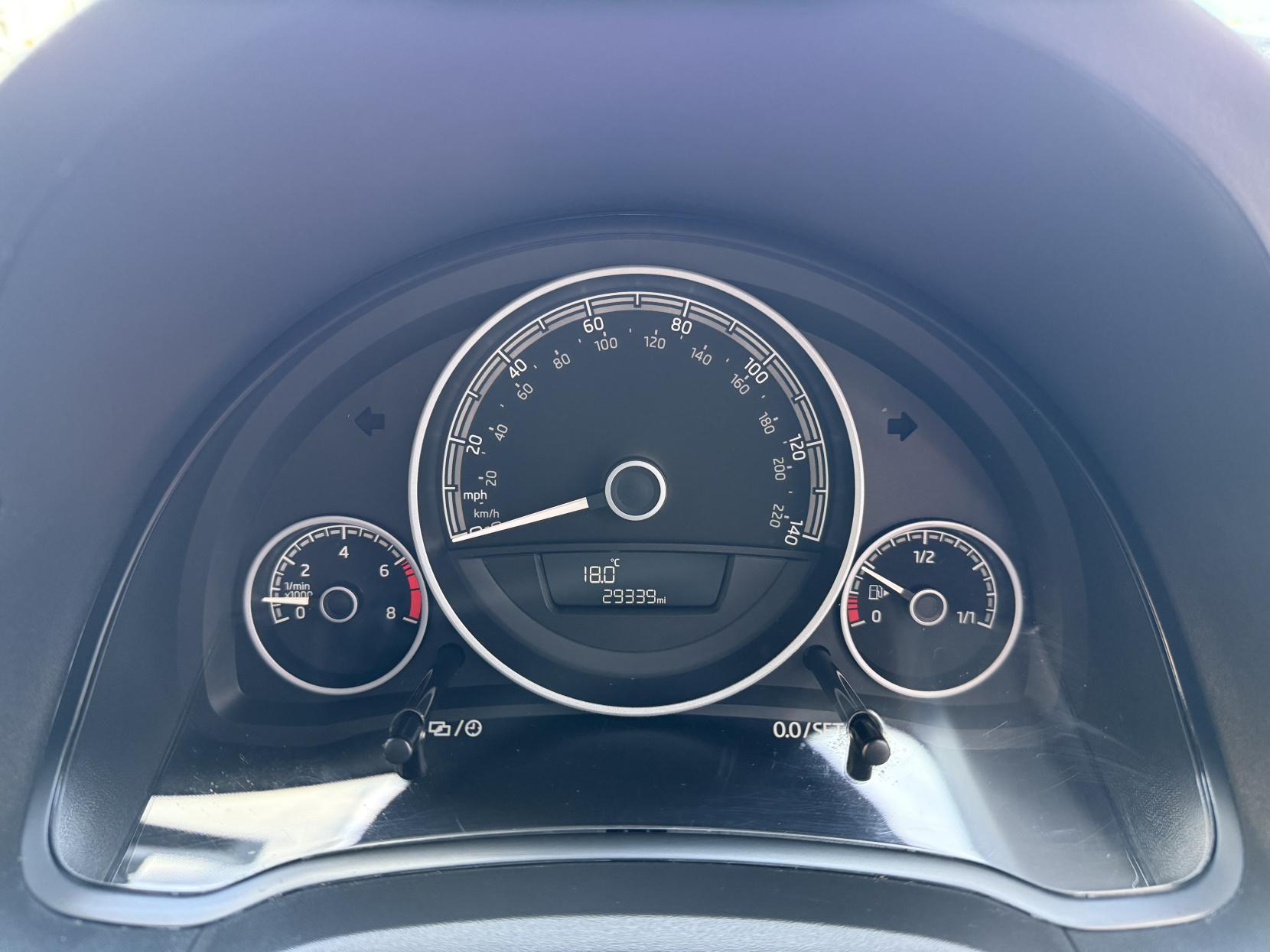 Skoda Citigo 1.0 MPI GreenTech Monte Carlo Hatchback 5dr Petrol Manual Euro 6 (s/s) (60 ps)