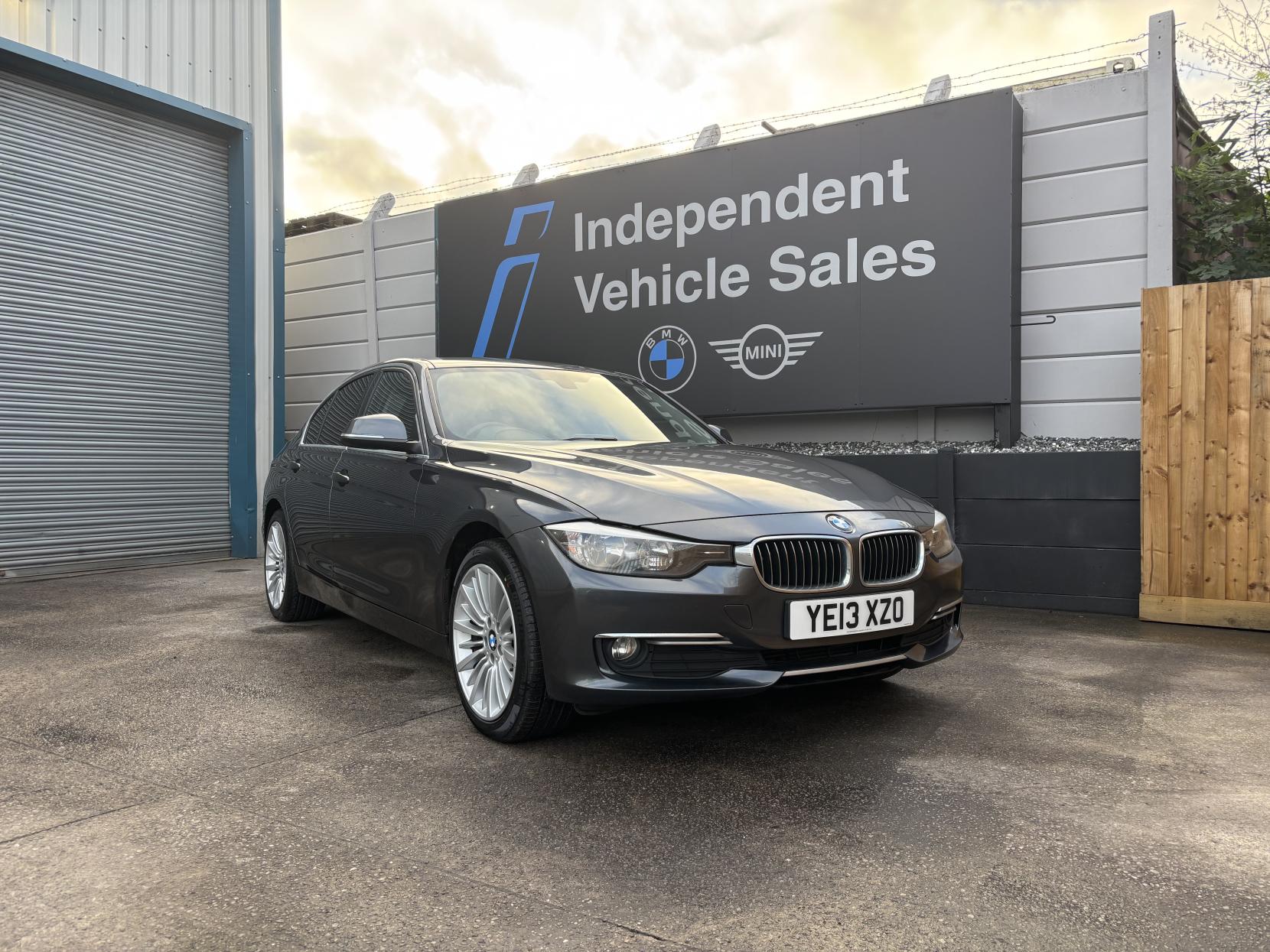 BMW 3 Series 2.0 320d Luxury Saloon 4dr Diesel Manual Euro 5 (s/s) (184 ps)