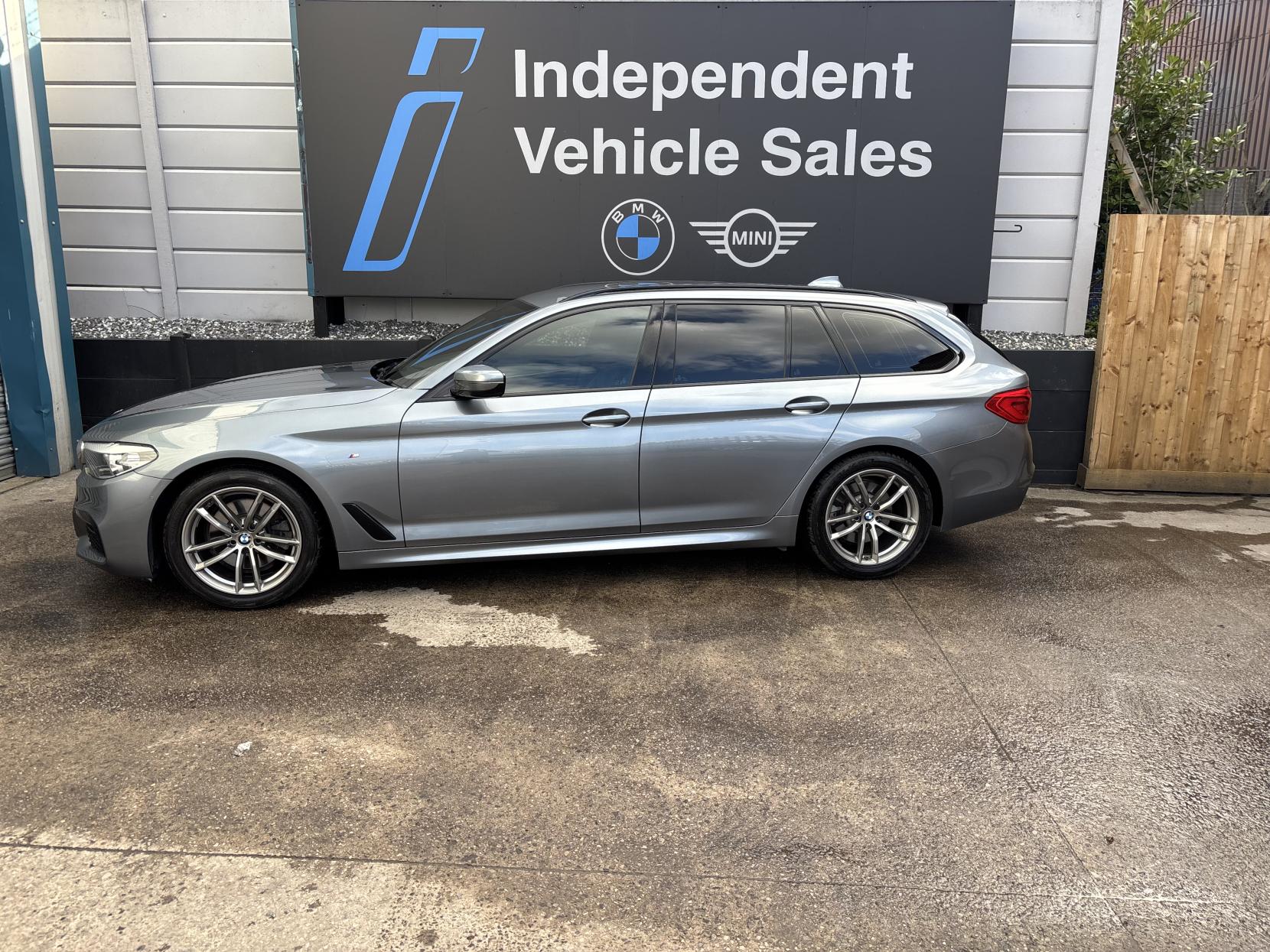 BMW 5 Series 2.0 520d M Sport Touring 5dr Diesel Auto Euro 6 (s/s) (190 ps)