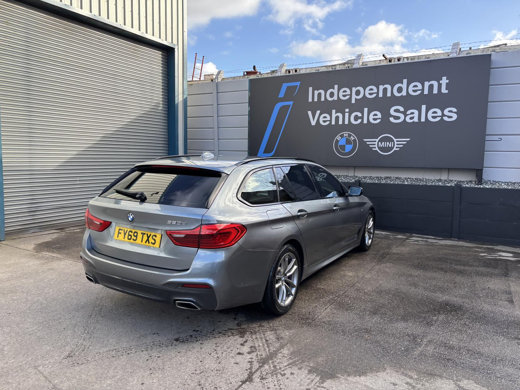 BMW 5 Series 2.0 520d M Sport Touring 5dr Diesel Auto Euro 6 (s/s) (190 ps)