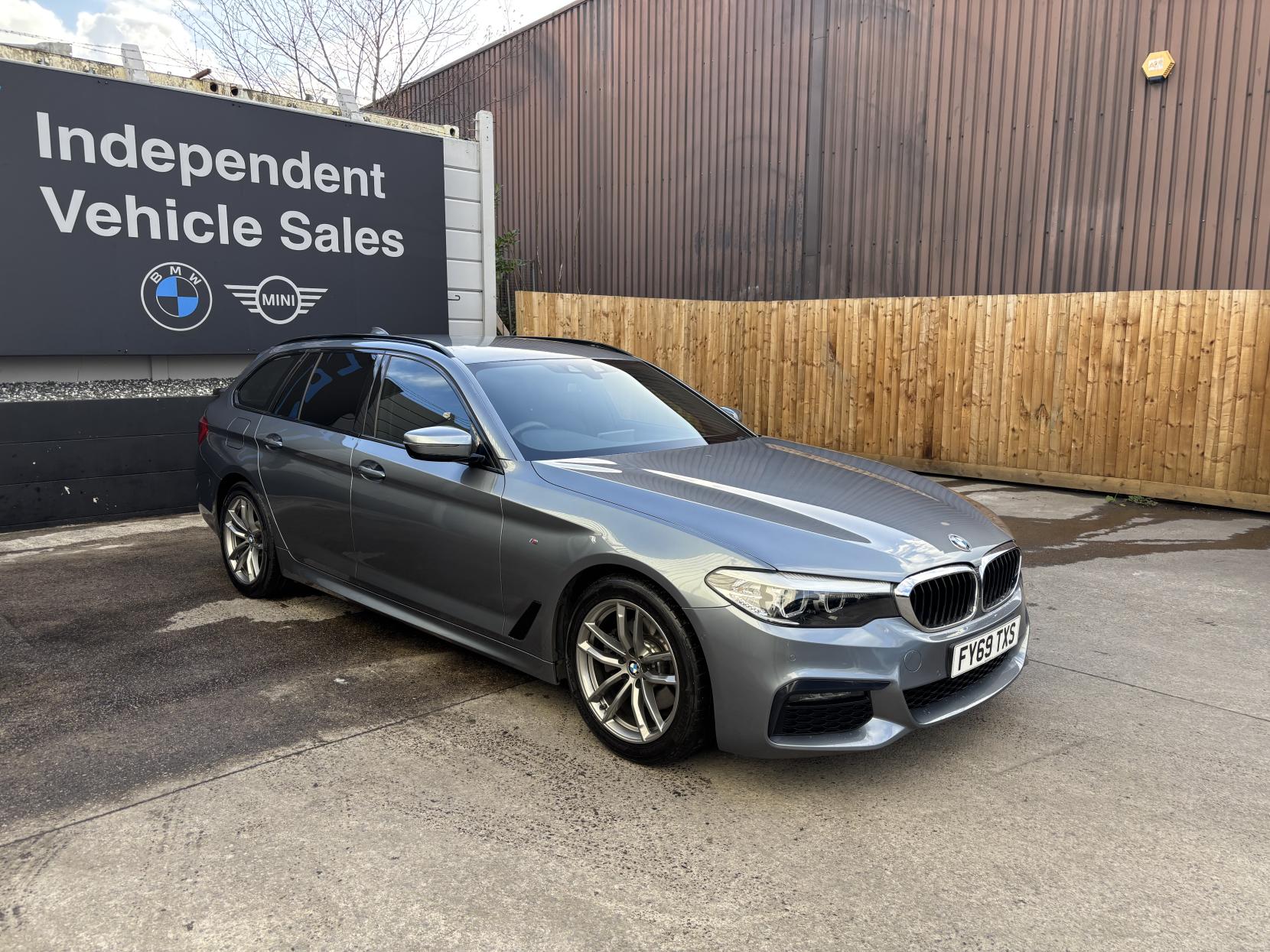 BMW 5 Series 2.0 520d M Sport Touring 5dr Diesel Auto Euro 6 (s/s) (190 ps)