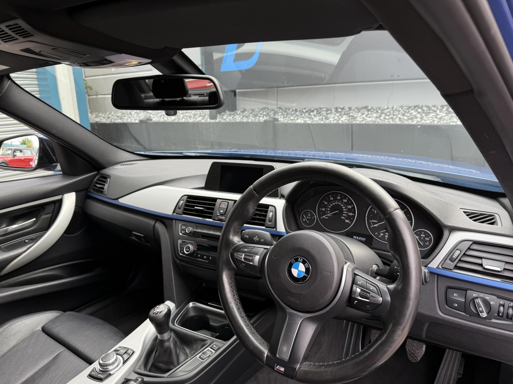 BMW 3 Series 2.0 320d M Sport Saloon 4dr Diesel Manual Euro 5 (s/s) (184 ps)