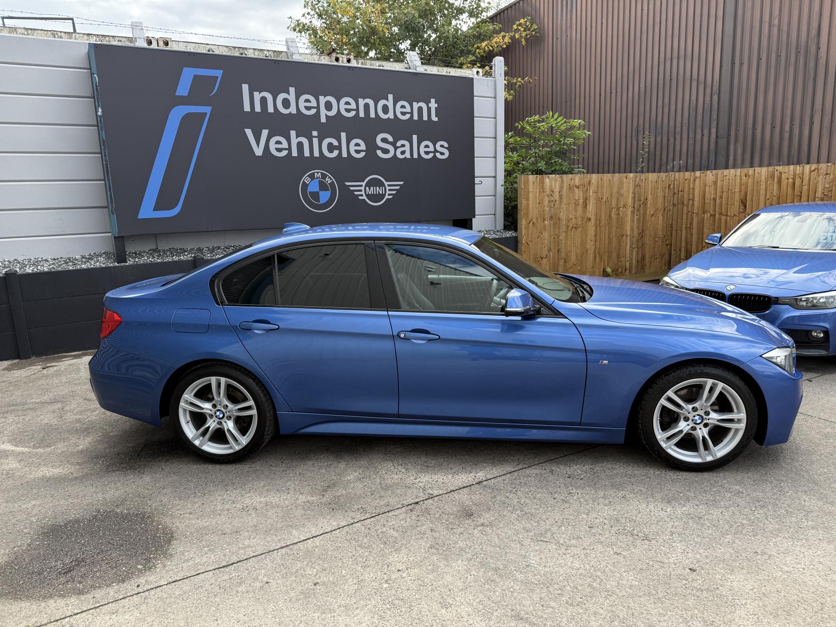 BMW 3 Series 2.0 320d M Sport Saloon 4dr Diesel Manual Euro 5 (s/s) (184 ps)
