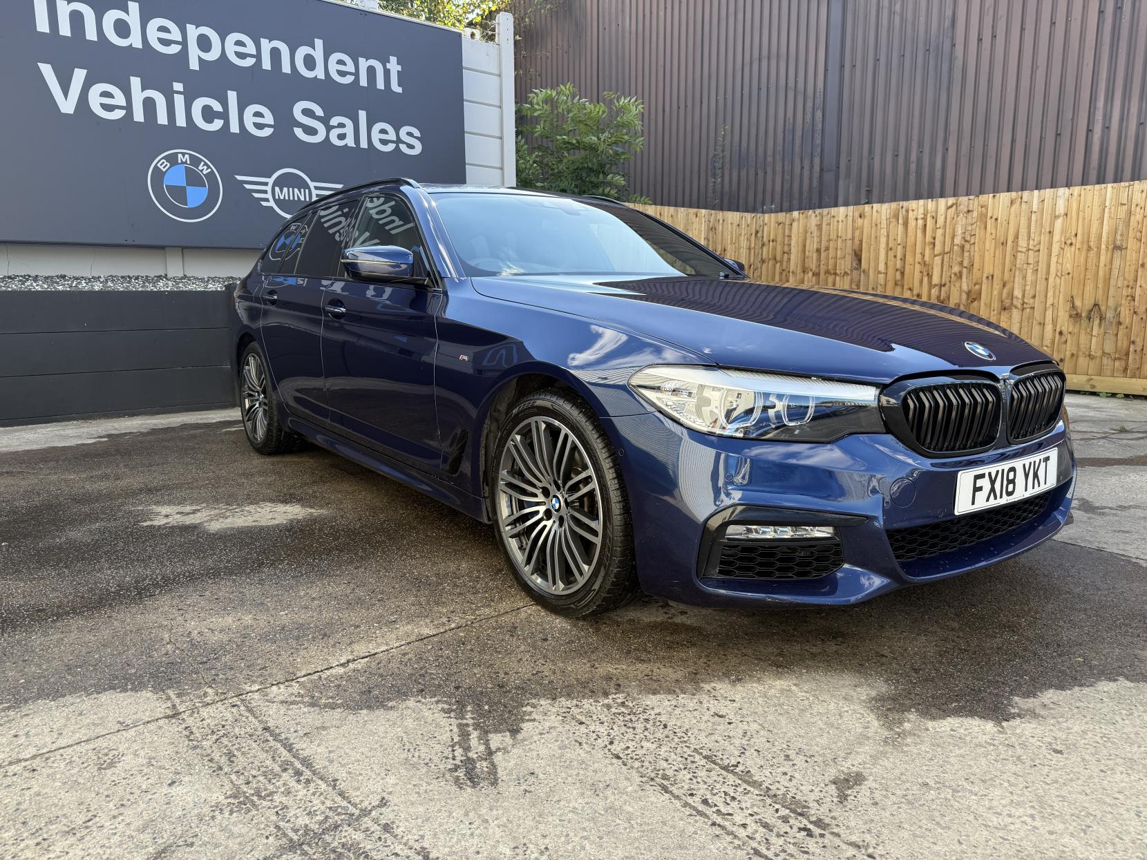 BMW 5 Series 3.0 540i M Sport Touring 5dr Petrol Auto xDrive Euro 6 (s/s) (340 ps)