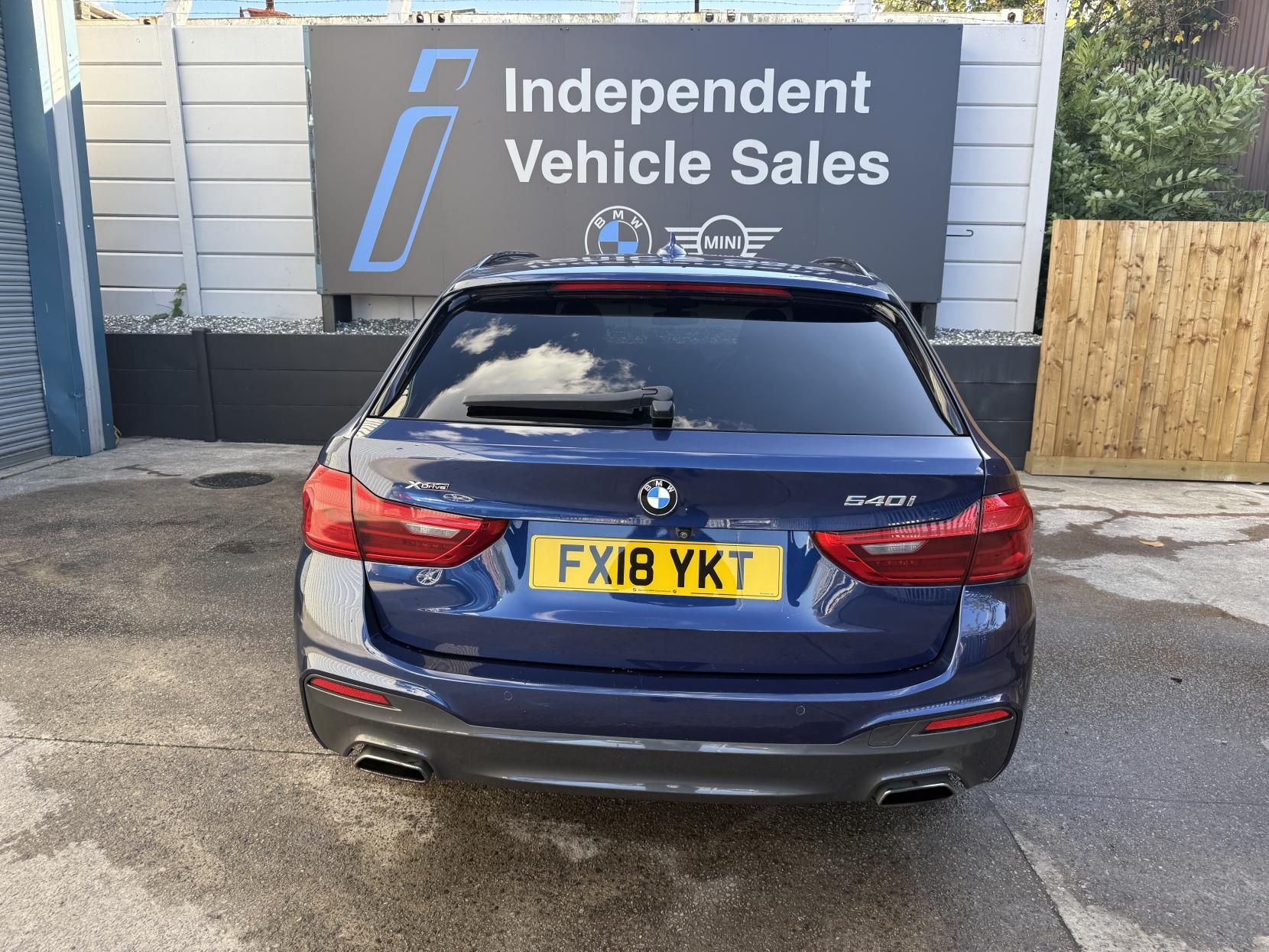 BMW 5 Series 3.0 540i M Sport Touring 5dr Petrol Auto xDrive Euro 6 (s/s) (340 ps)