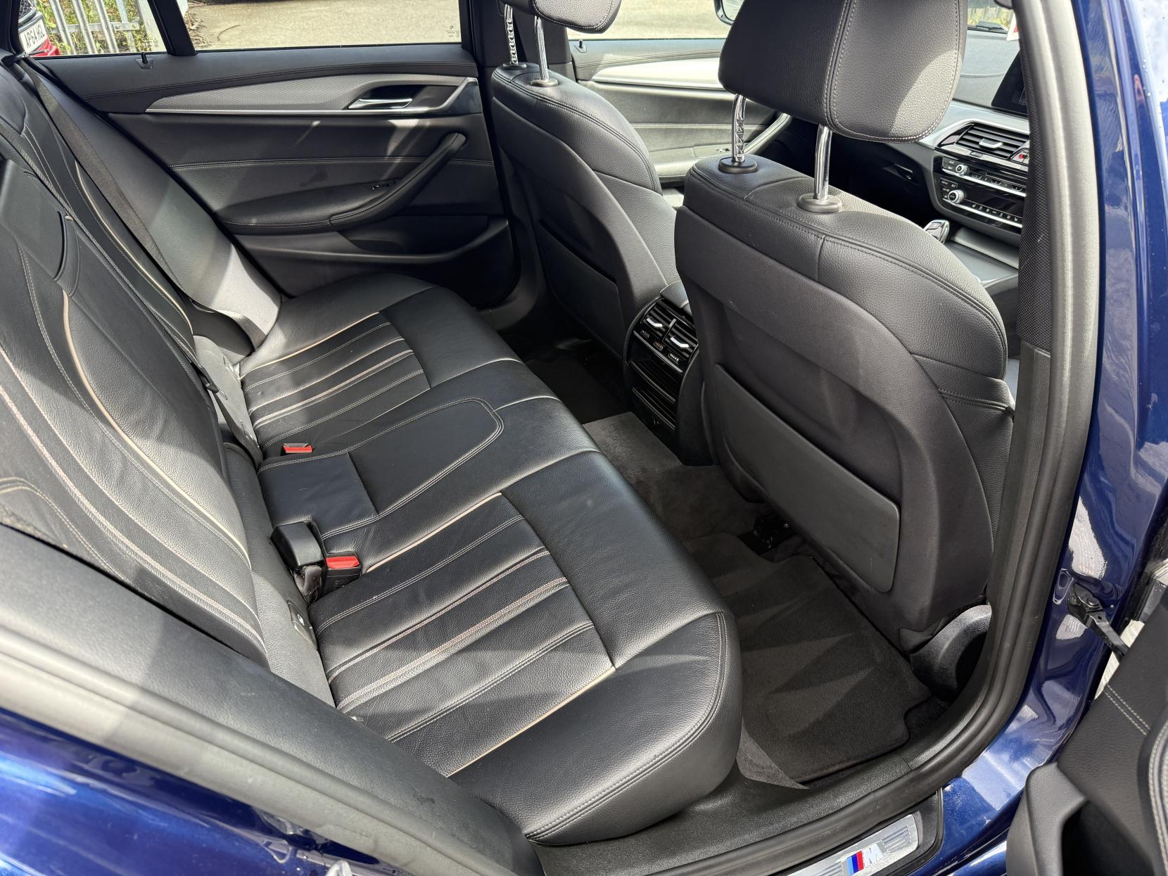 BMW 5 Series 3.0 540i M Sport Touring 5dr Petrol Auto xDrive Euro 6 (s/s) (340 ps)