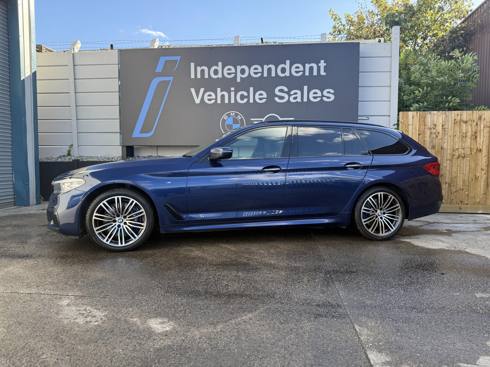 BMW 5 Series 3.0 540i M Sport Touring 5dr Petrol Auto xDrive Euro 6 (s/s) (340 ps)