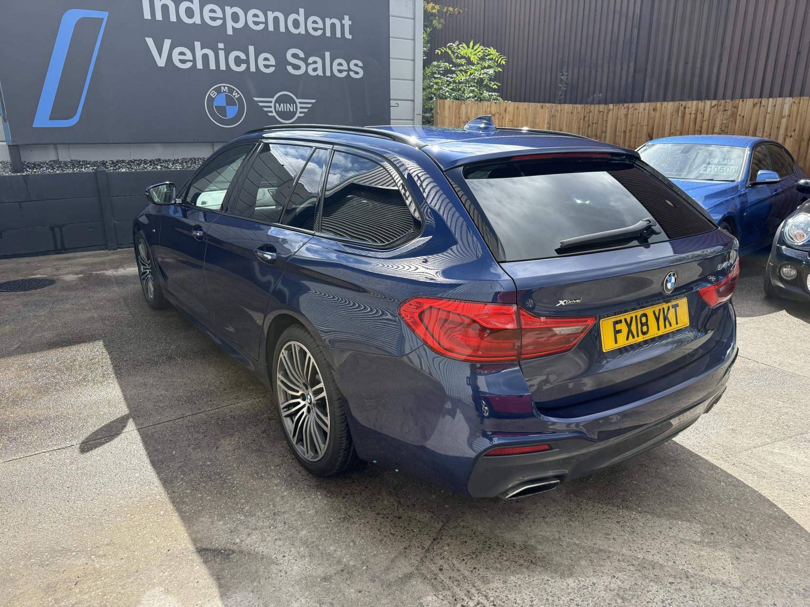 BMW 5 Series 3.0 540i M Sport Touring 5dr Petrol Auto xDrive Euro 6 (s/s) (340 ps)
