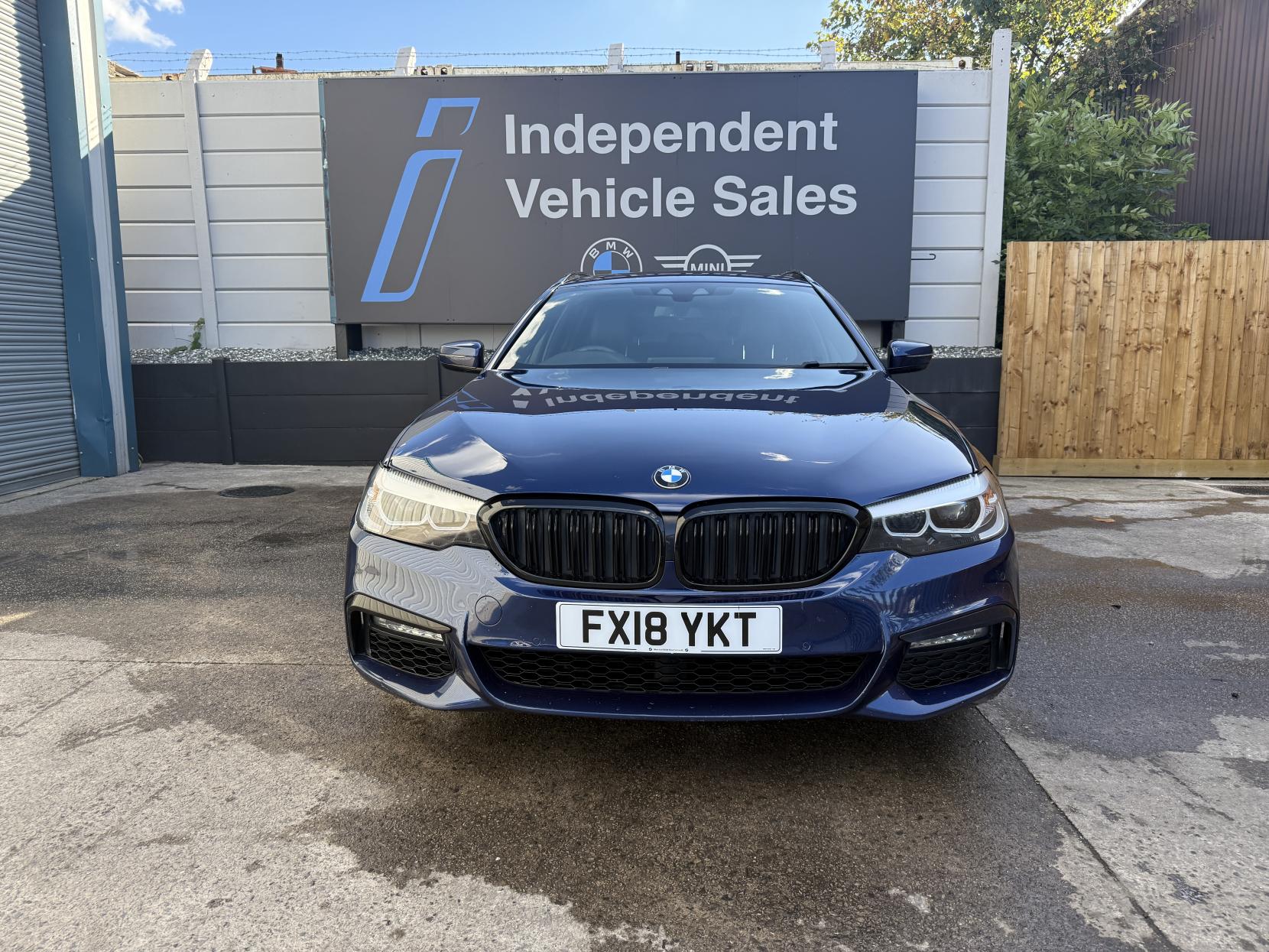 BMW 5 Series 3.0 540i M Sport Touring 5dr Petrol Auto xDrive Euro 6 (s/s) (340 ps)