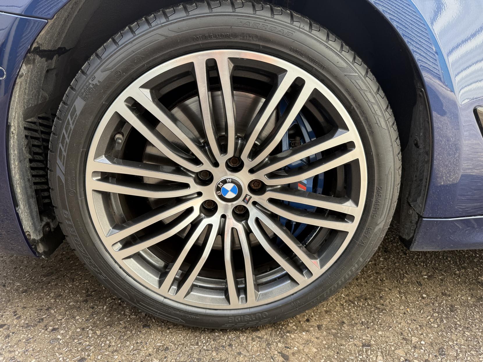 BMW 5 Series 3.0 540i M Sport Touring 5dr Petrol Auto xDrive Euro 6 (s/s) (340 ps)