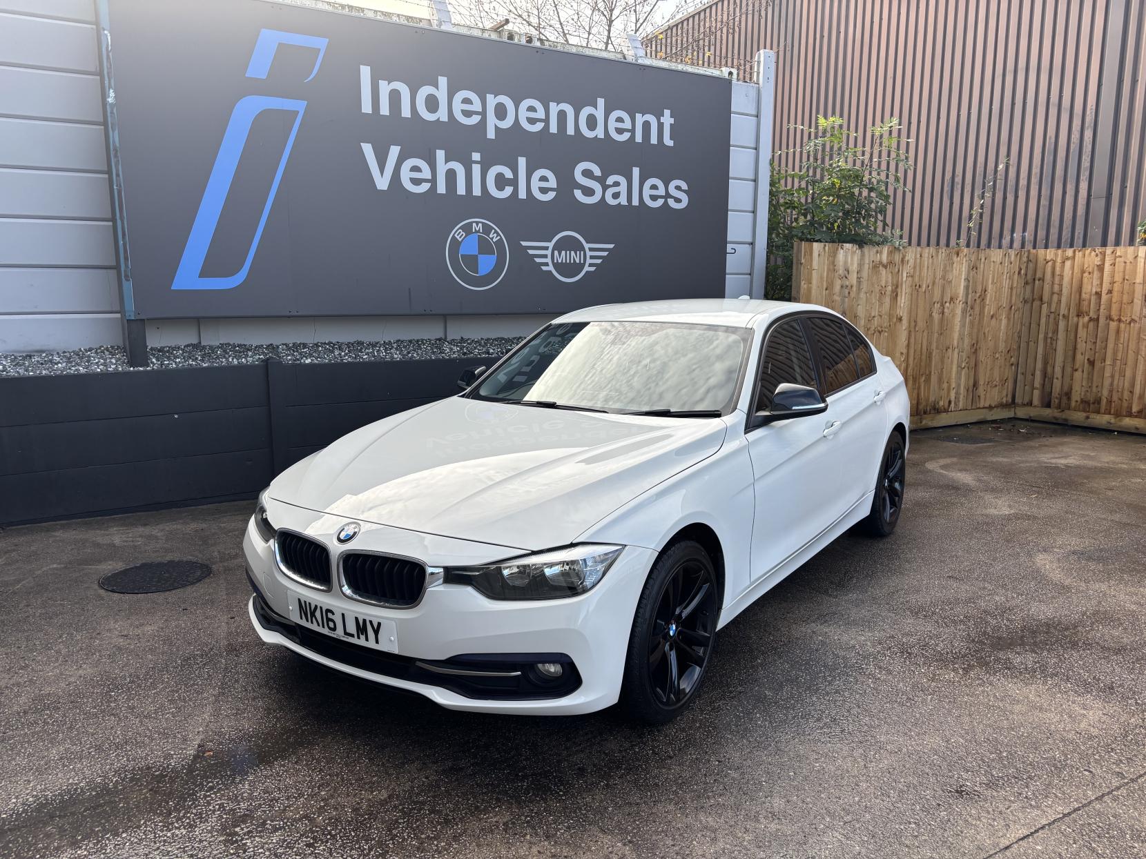 BMW 3 Series 1.5 318i Sport Saloon 4dr Petrol Manual Euro 6 (s/s) (136 ps)