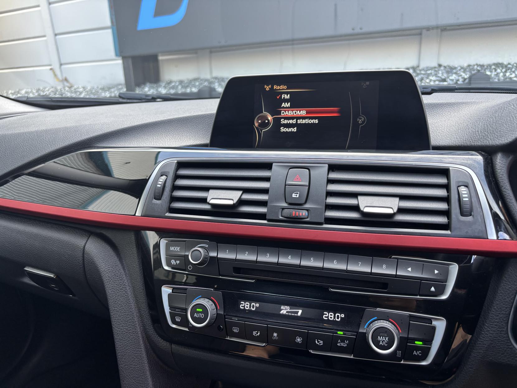 BMW 3 Series 1.5 318i Sport Saloon 4dr Petrol Manual Euro 6 (s/s) (136 ps)