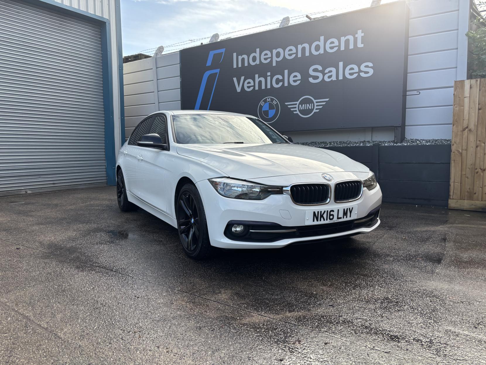 BMW 3 Series 1.5 318i Sport Saloon 4dr Petrol Manual Euro 6 (s/s) (136 ps)