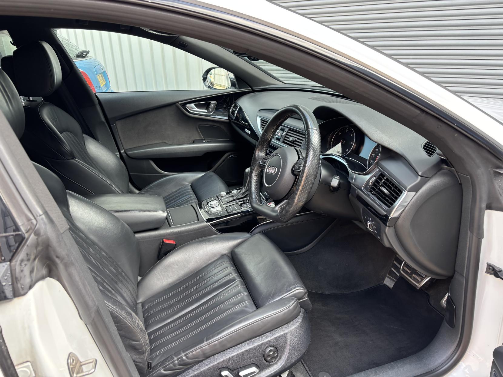 Audi A7 3.0 TDI V6 Black Edition Sportback 5dr Diesel S Tronic quattro Euro 6 (s/s) (272 ps)