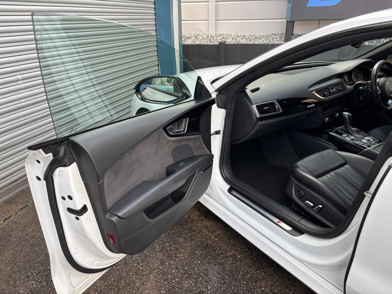 Audi A7 3.0 TDI V6 Black Edition Sportback 5dr Diesel S Tronic quattro Euro 6 (s/s) (272 ps)